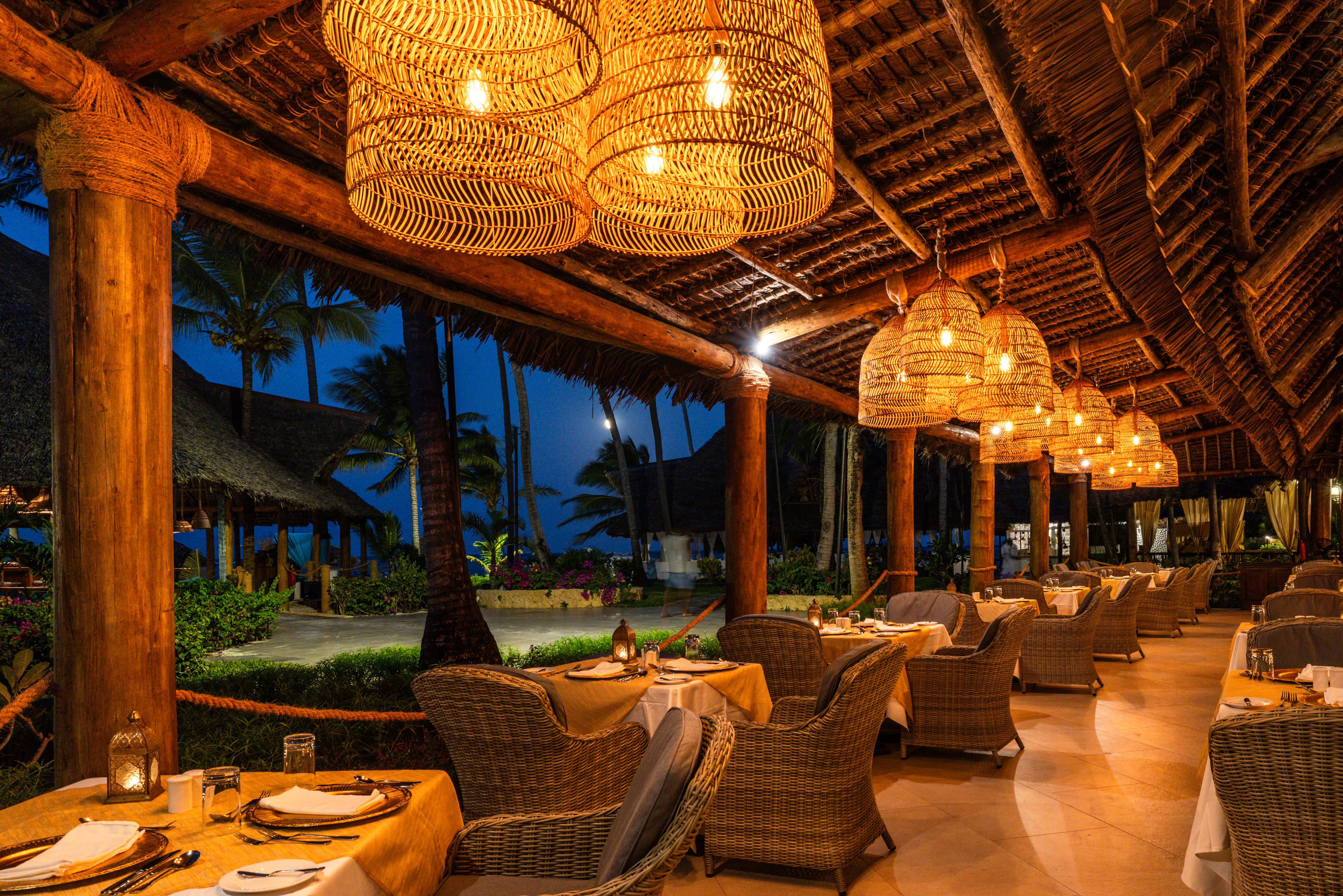 Salama Restaurant in Breezes Beach Club op Zanzibar