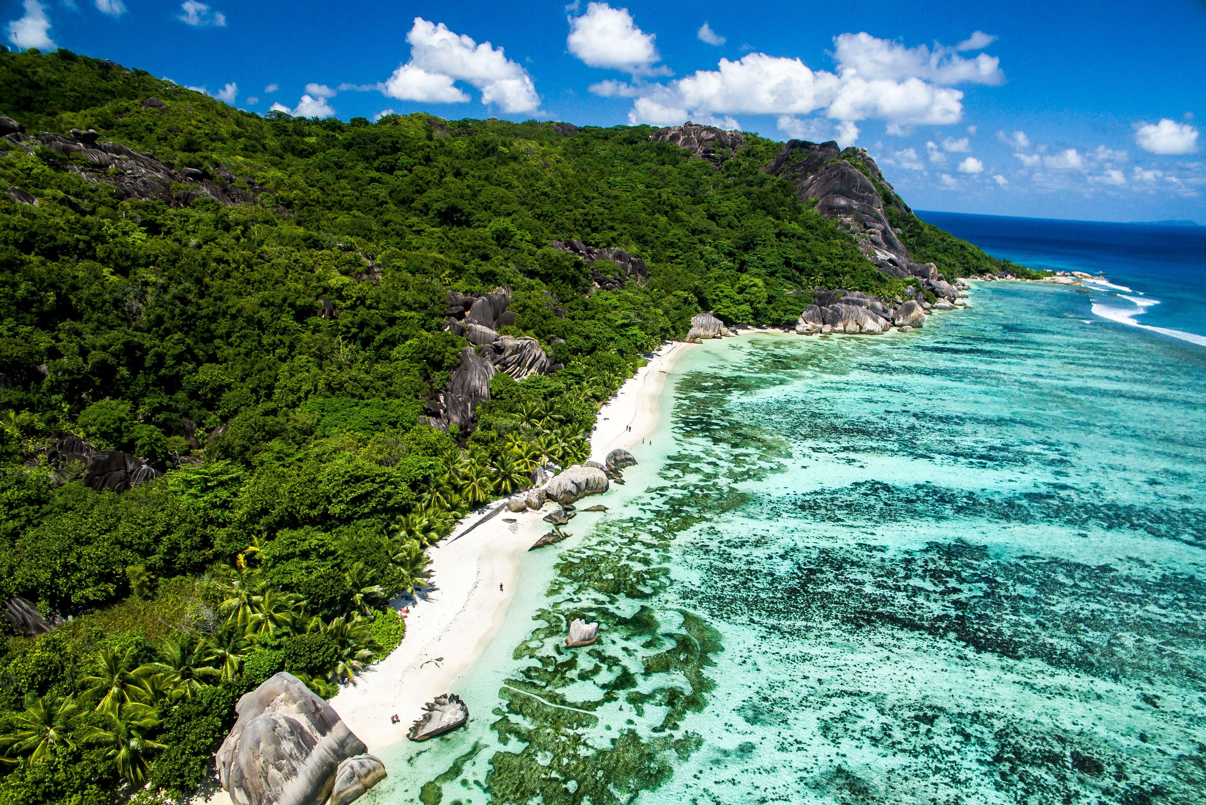 Prachtige kust van La Digue