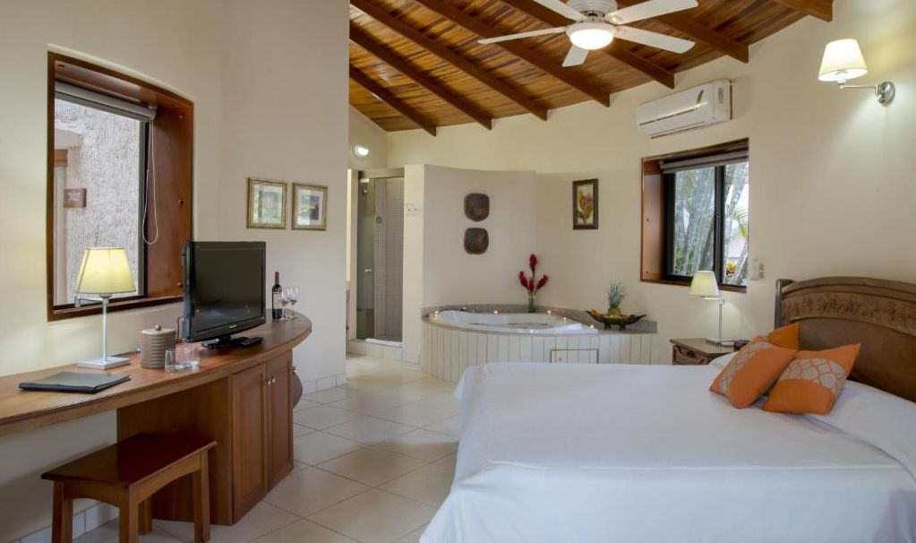 Costa Rica Nicoya Peninsula Tango Mar Tropical Suite