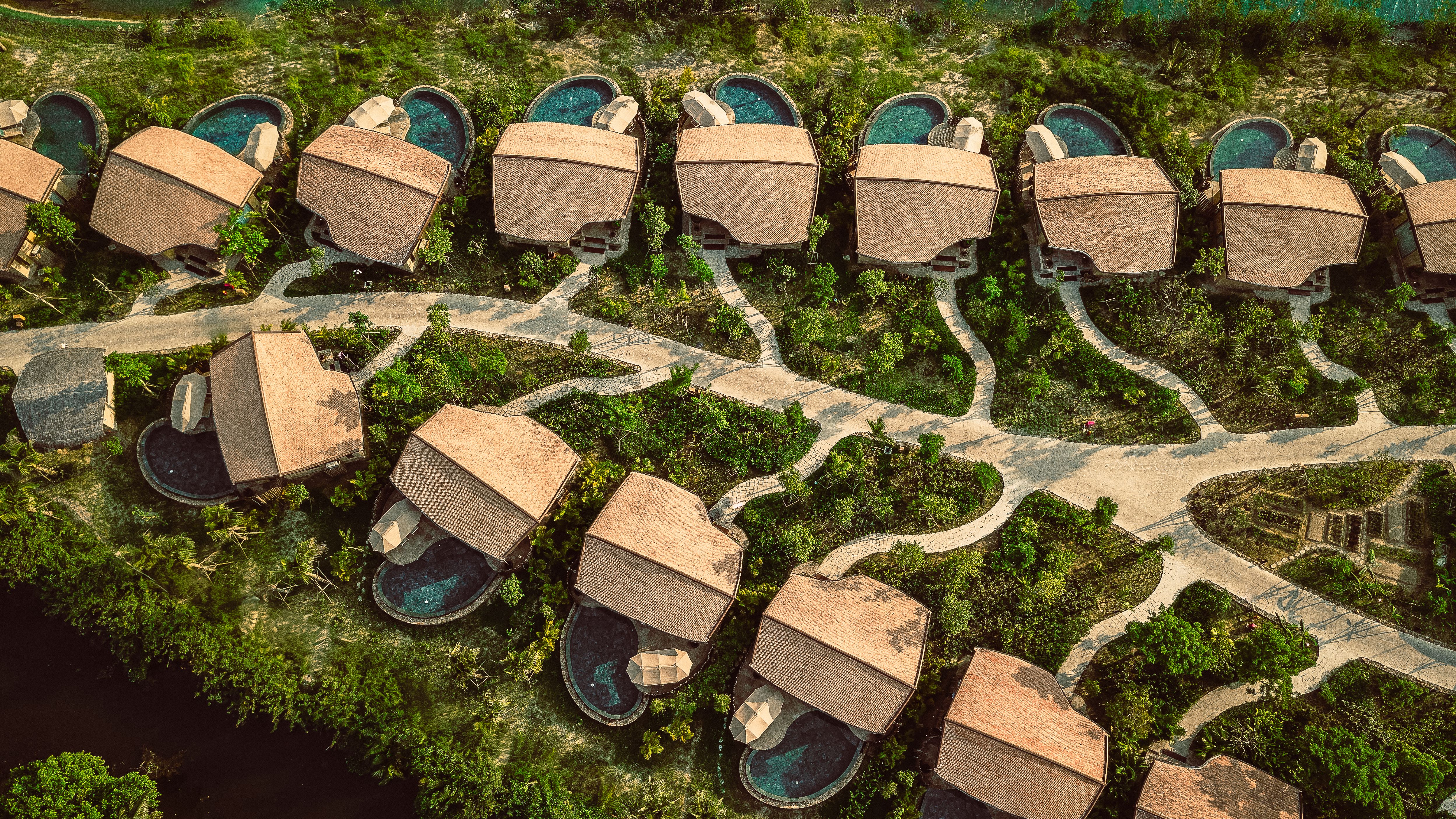 Vietnam-Hoi-An-Namia-River-Retreat-villas-van-boven