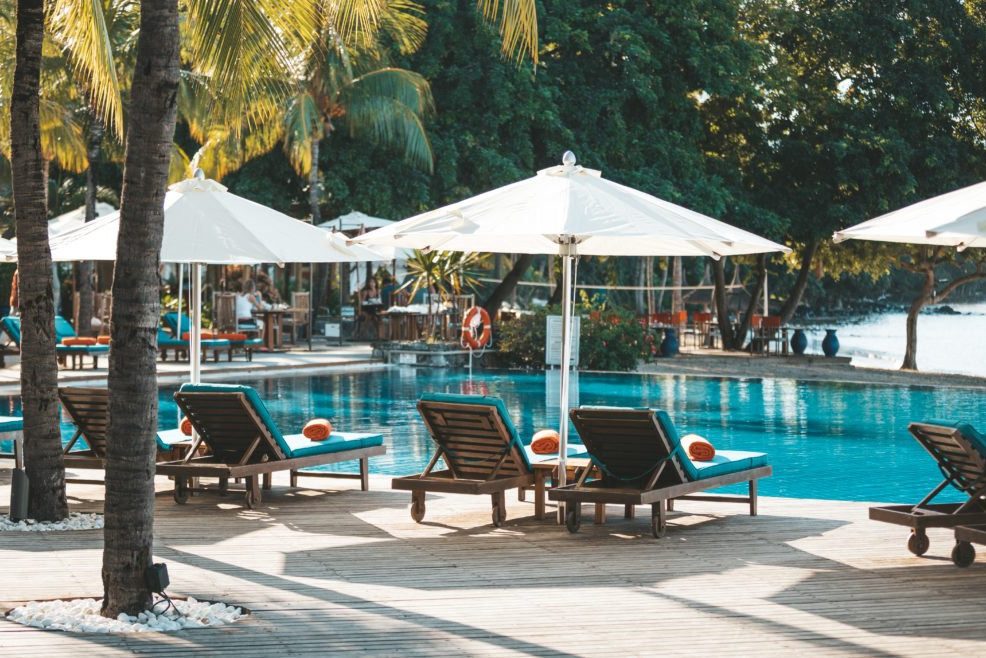 Sand and Suits resort zwembad Mauritius