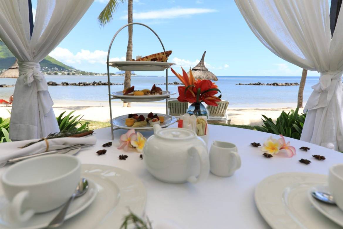 Sand and Suits resort ontbijt Mauritius