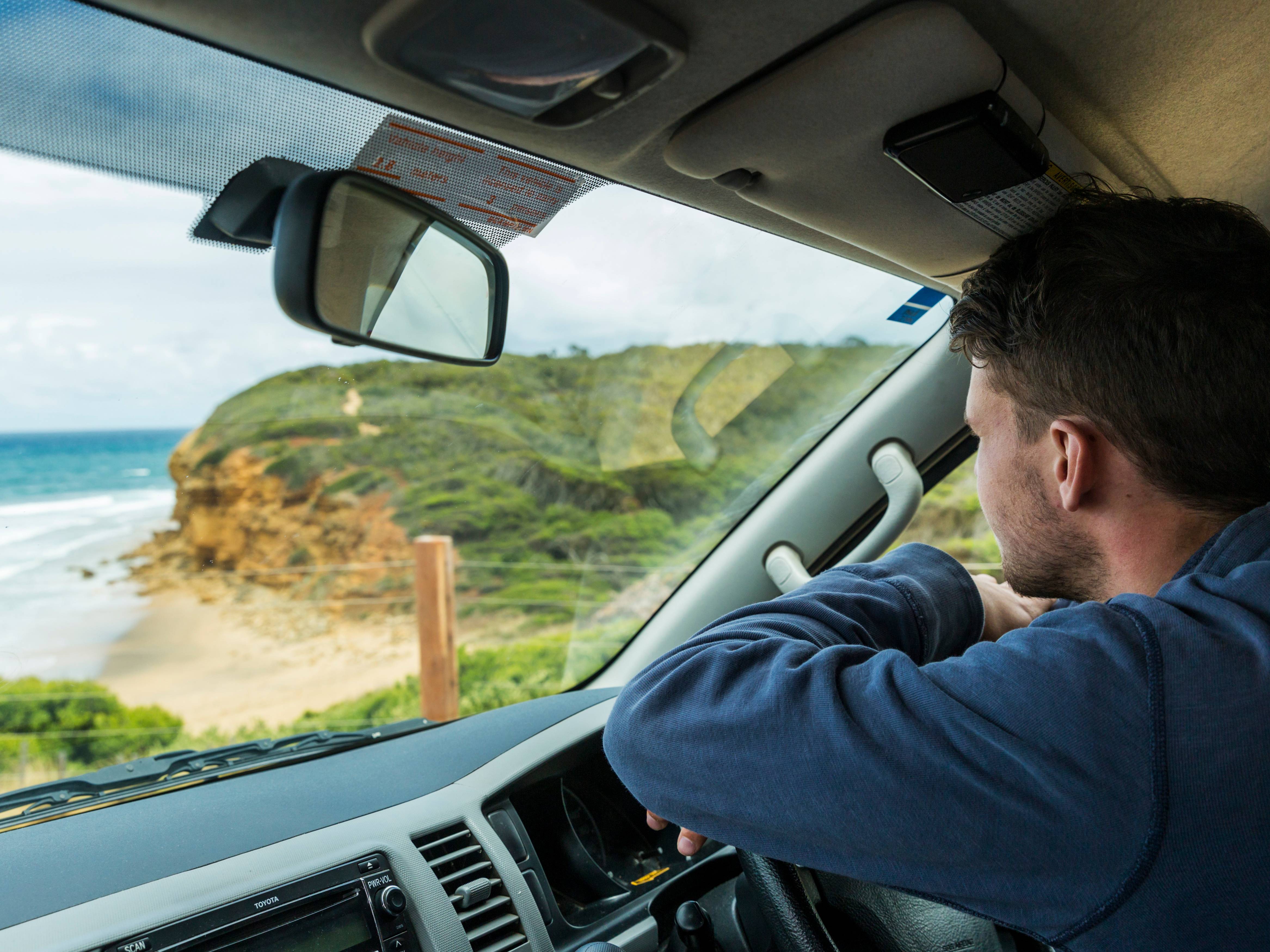 In de cabine van de Highball camper van Mighty in Nieuw-Zeeland