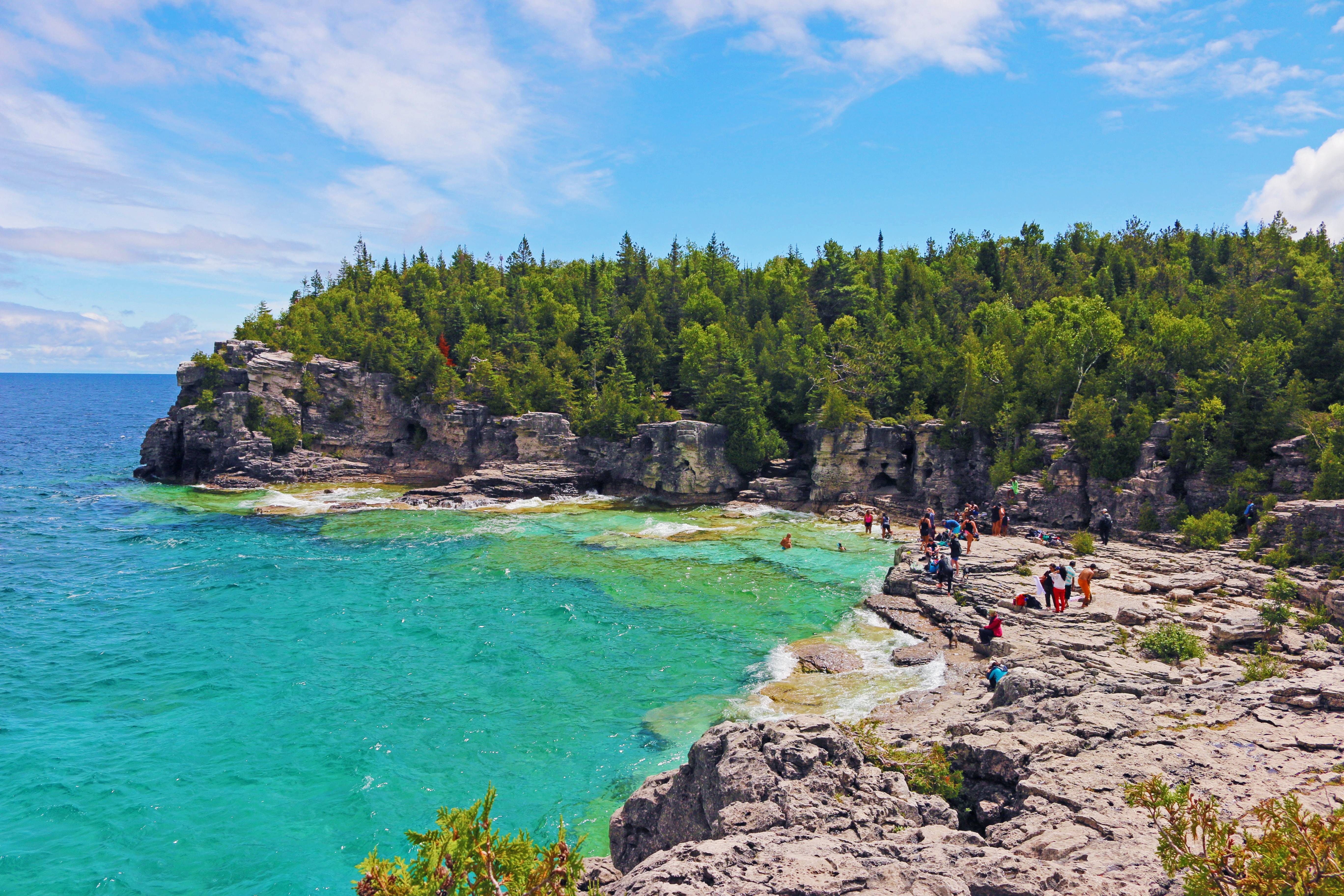 Zwemmen in de zee bij Bruce Peninsula National Park, Canada