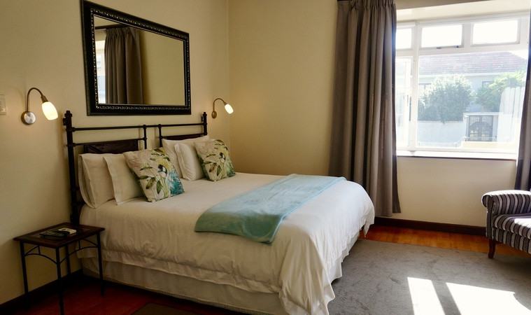 zuid-afrika-kaapstad-sundown-manor-slaapkamer-2