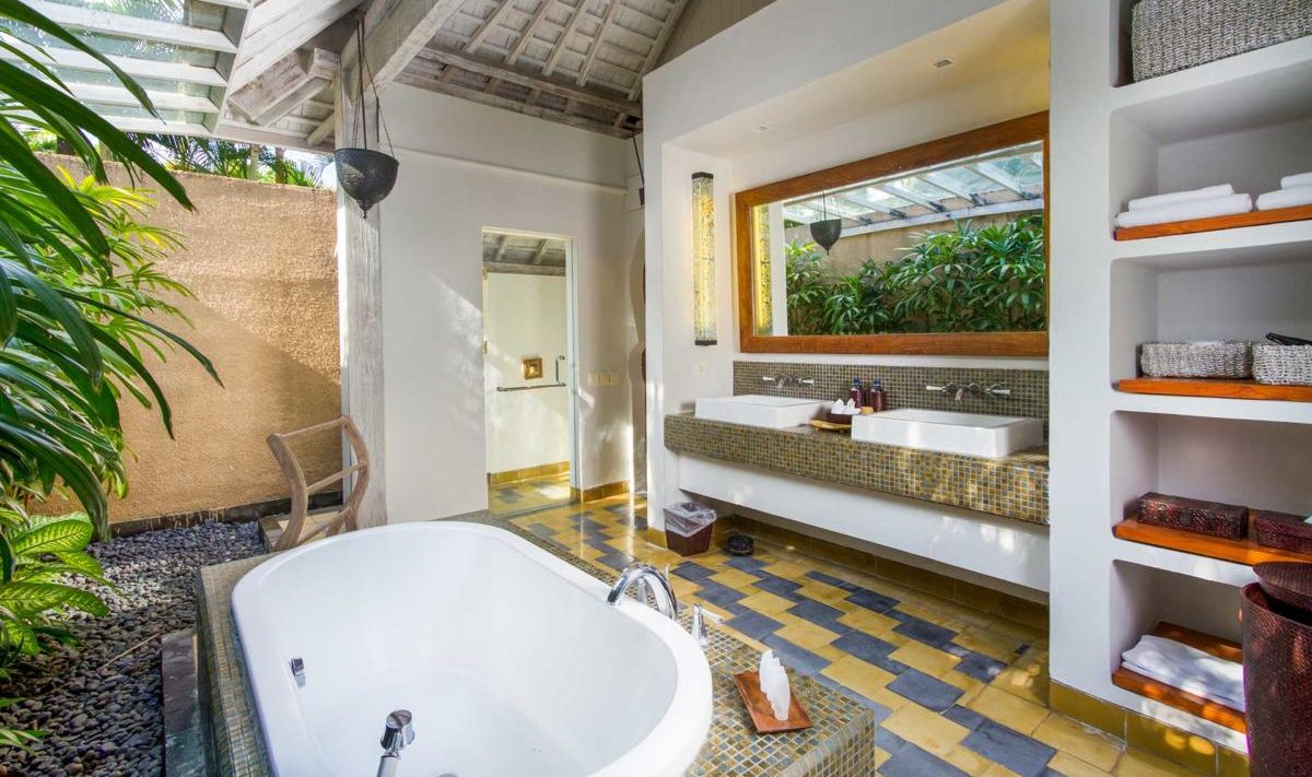 Badkamer van de 1-Bedroom Poolvilla in het Space Villas Bali in Seminyak
