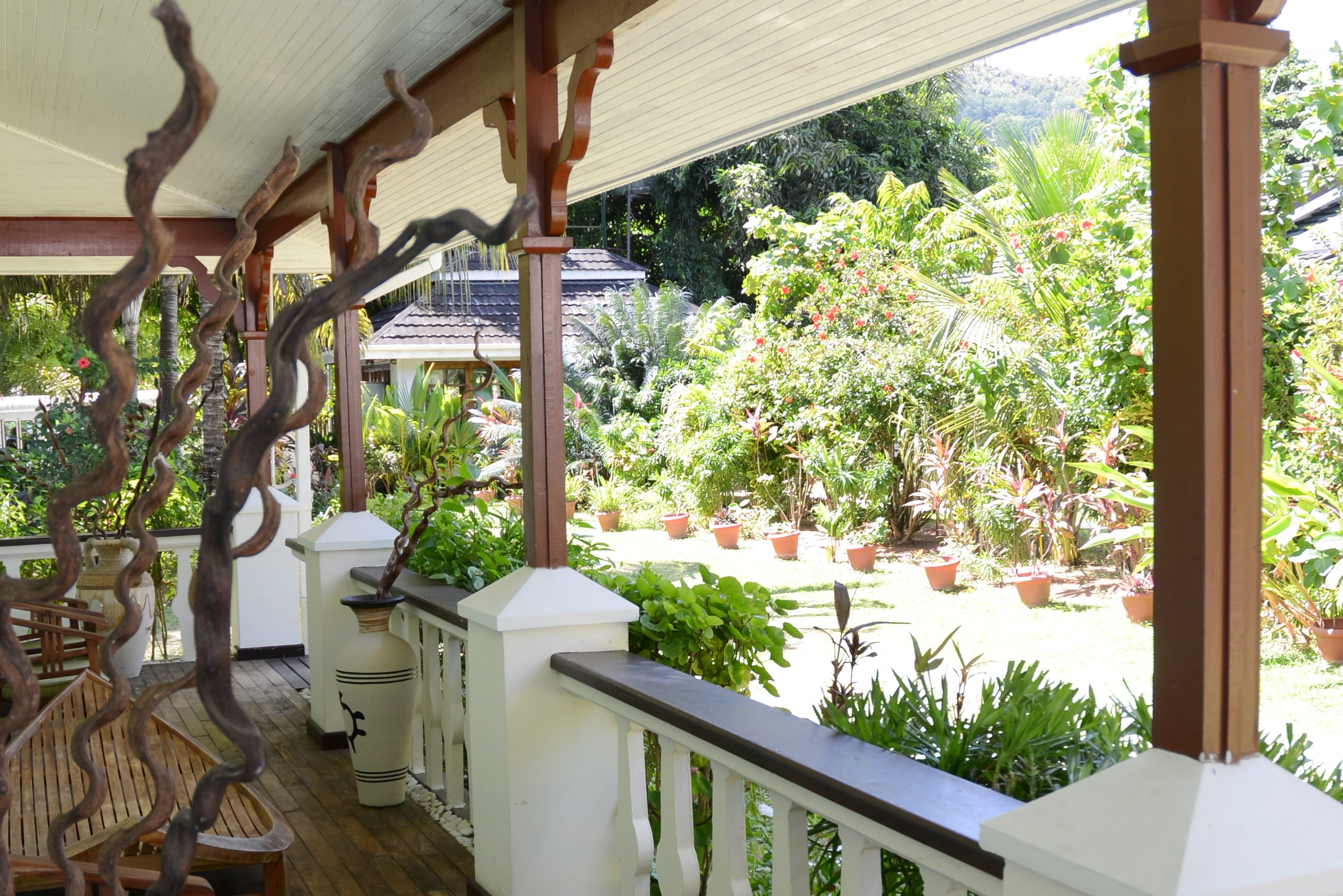 Seychellen Praslin Le Relax Beach Resort veranda