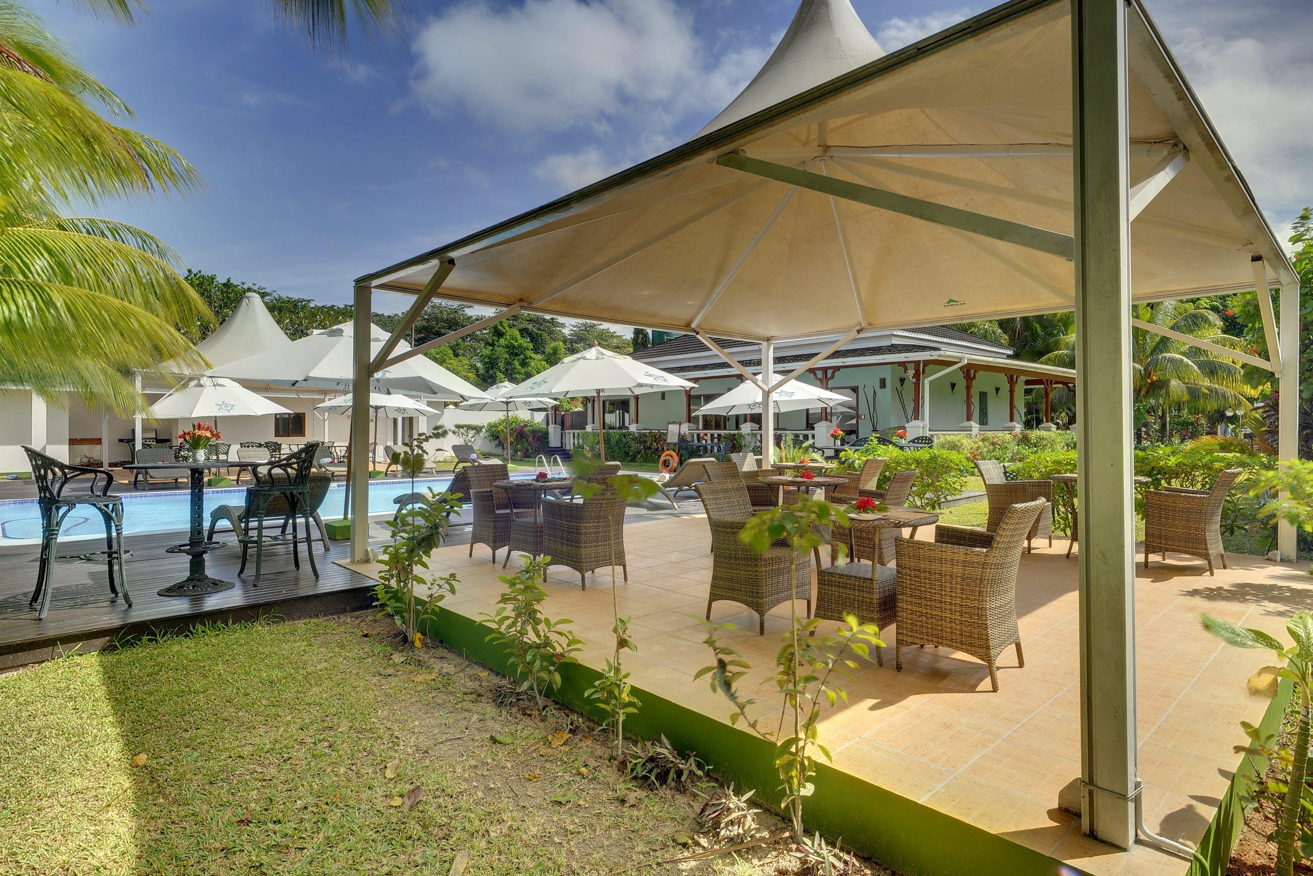 Seychellen Praslin Le Relax Beach Resort terras