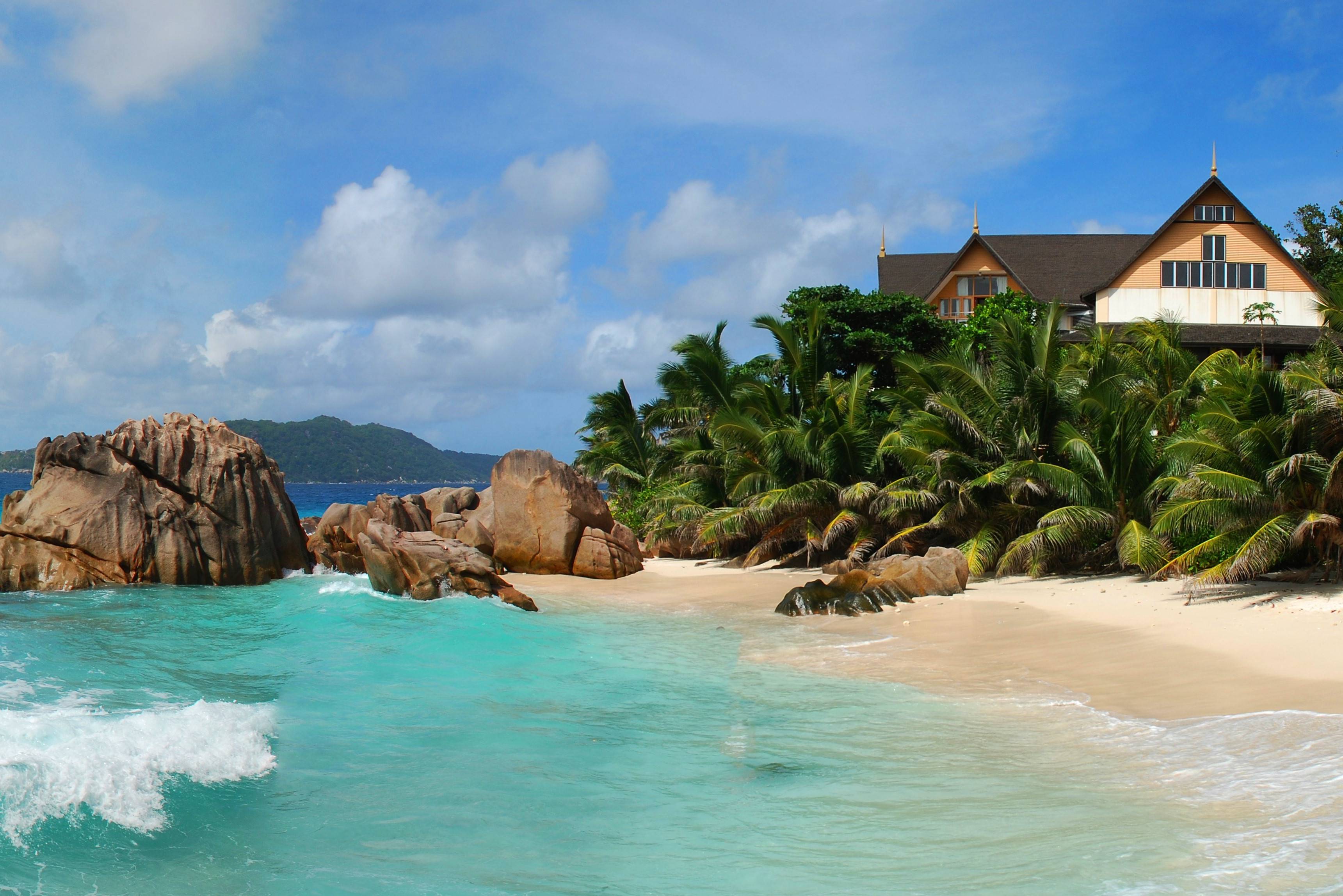 Seychellen La Digue Patatran Hotel strand