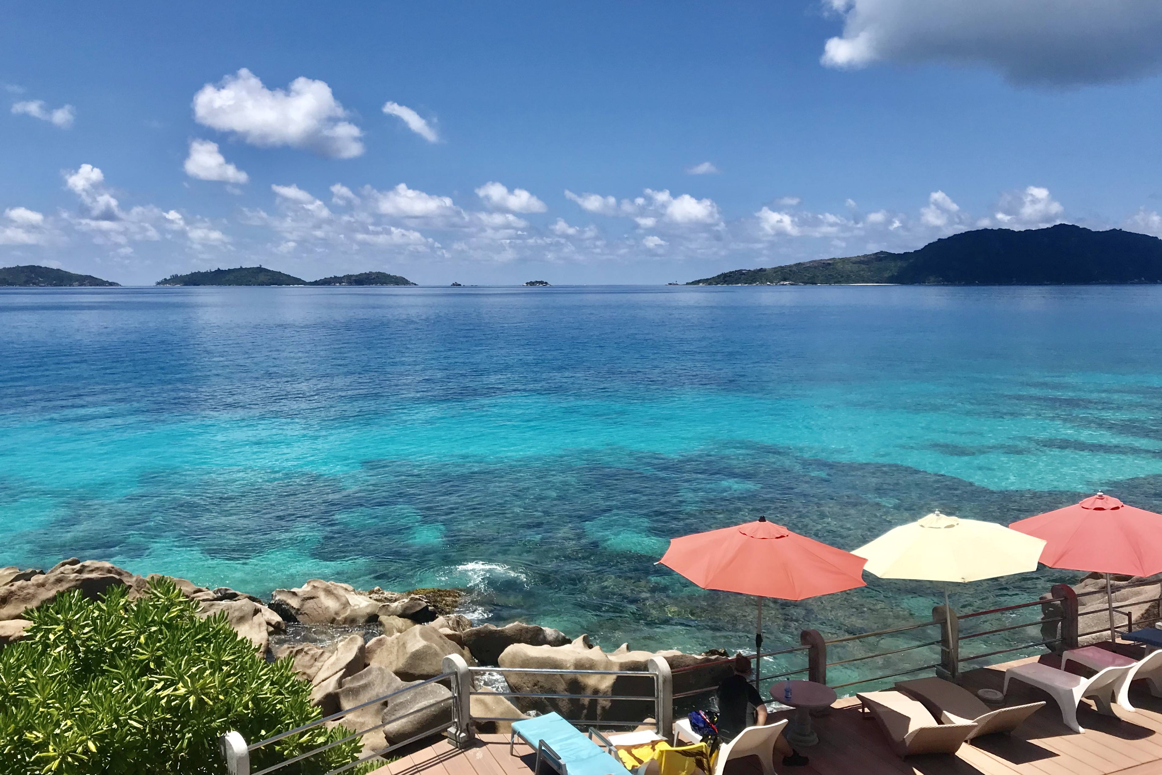Seychellen La Digue Patatran Hotel uitzicht