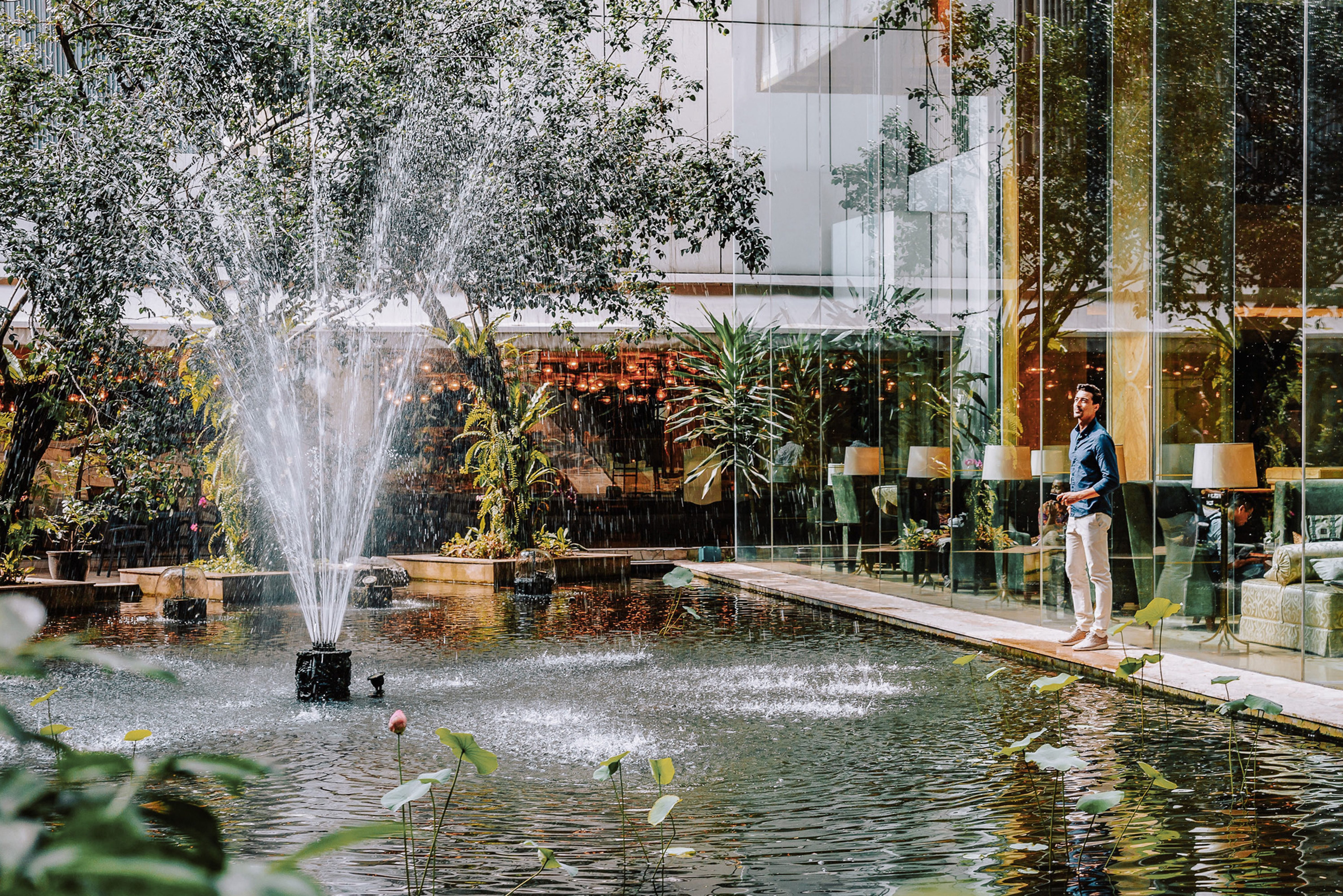 Maleisi-Kuala-Lumpur-Shangri-La-Kuala-Lumpur-karper-vijver