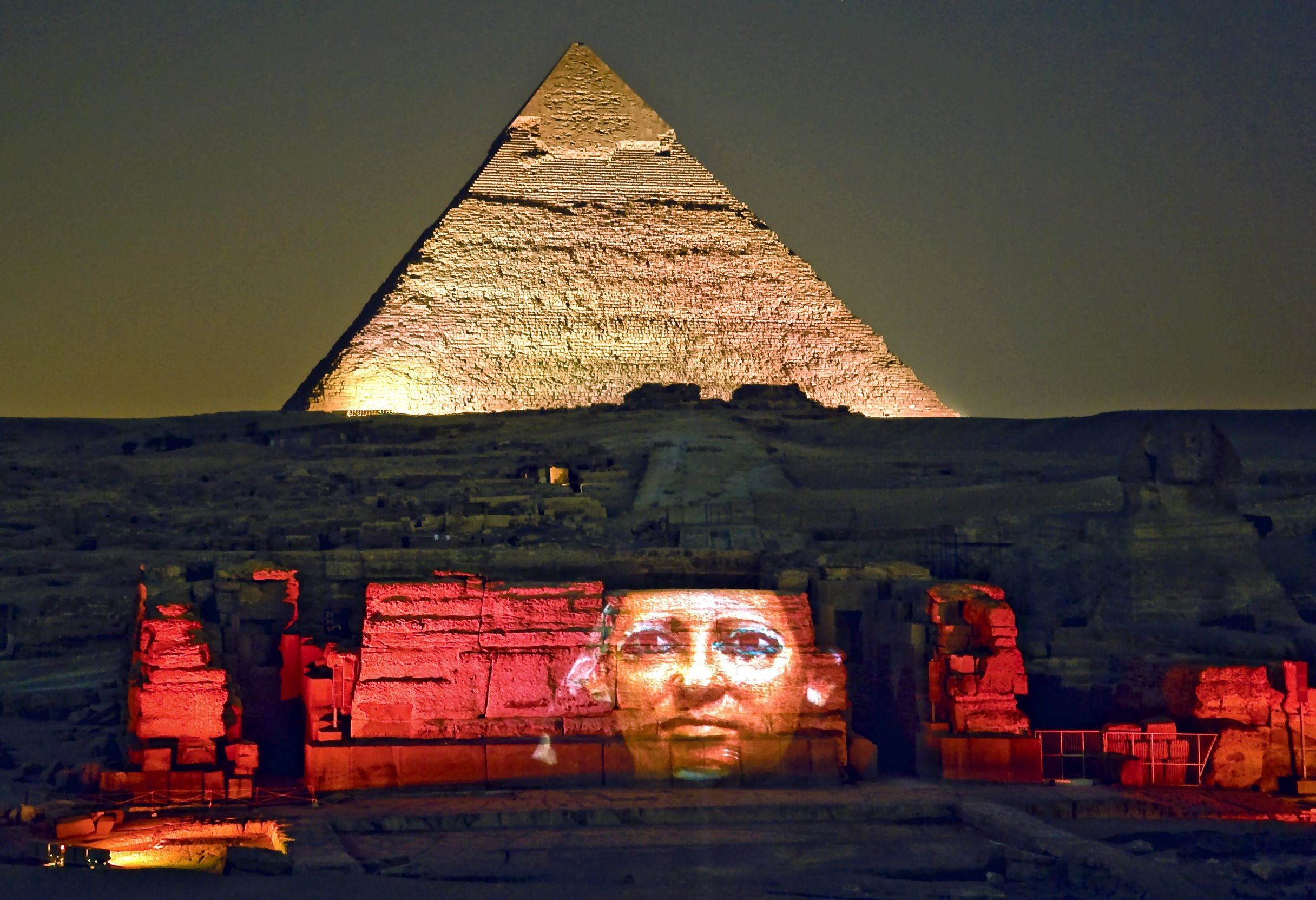 Egypte-pyramide-gizeh-sound-and-light-show