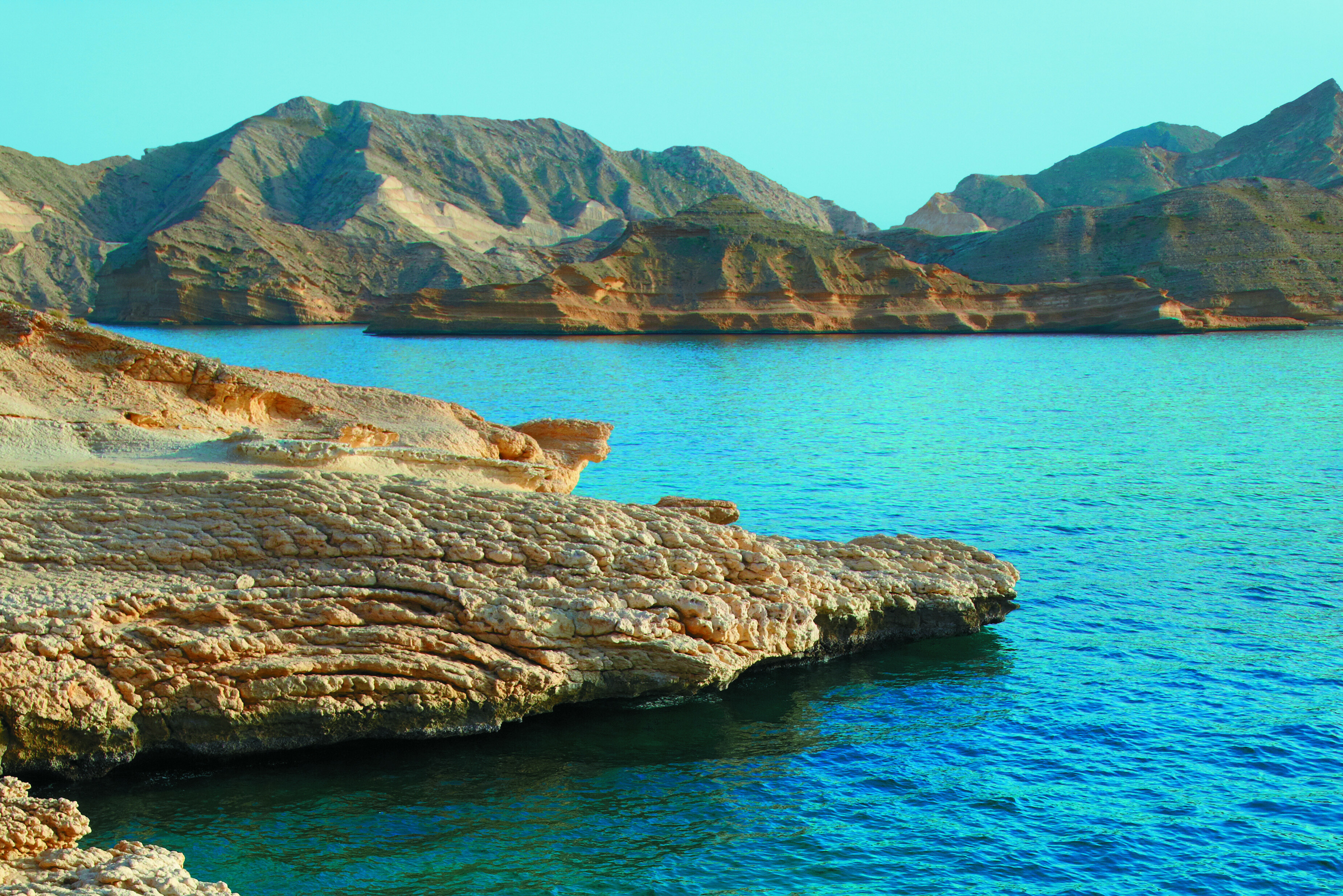 Ruige kust bij Muscat