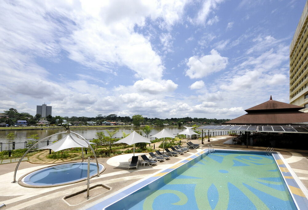 Maleisie Kuching Grand Margherita Hotel Zwembad