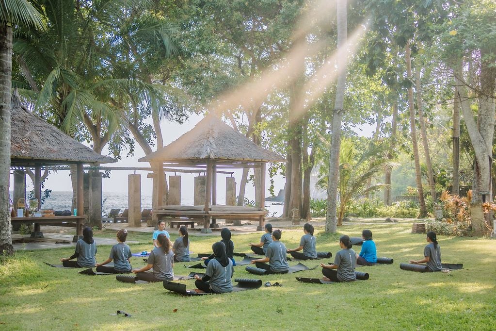 Indonesie Lombok Sheraton Senggigi Beach Resort Yoga