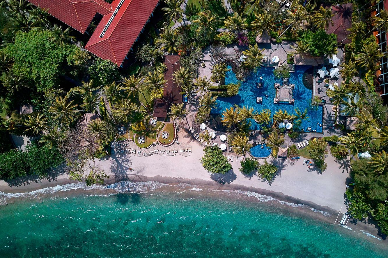 Sheraton Senggigi Beach Resort direct aan het strand van Senggigi op Lombok