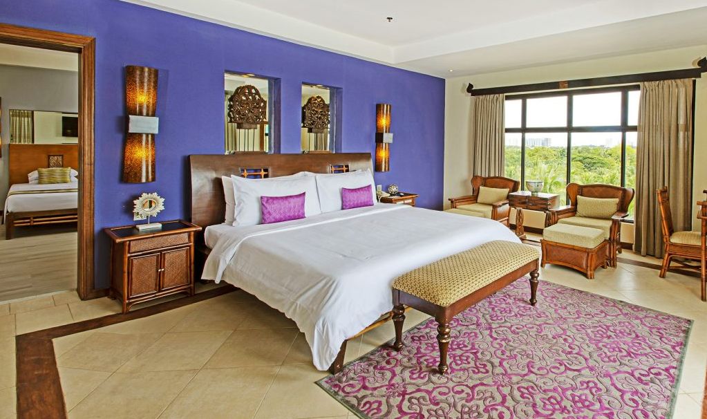 Two Bedroom Seafront Suite van Costabella Hotel op Mactan