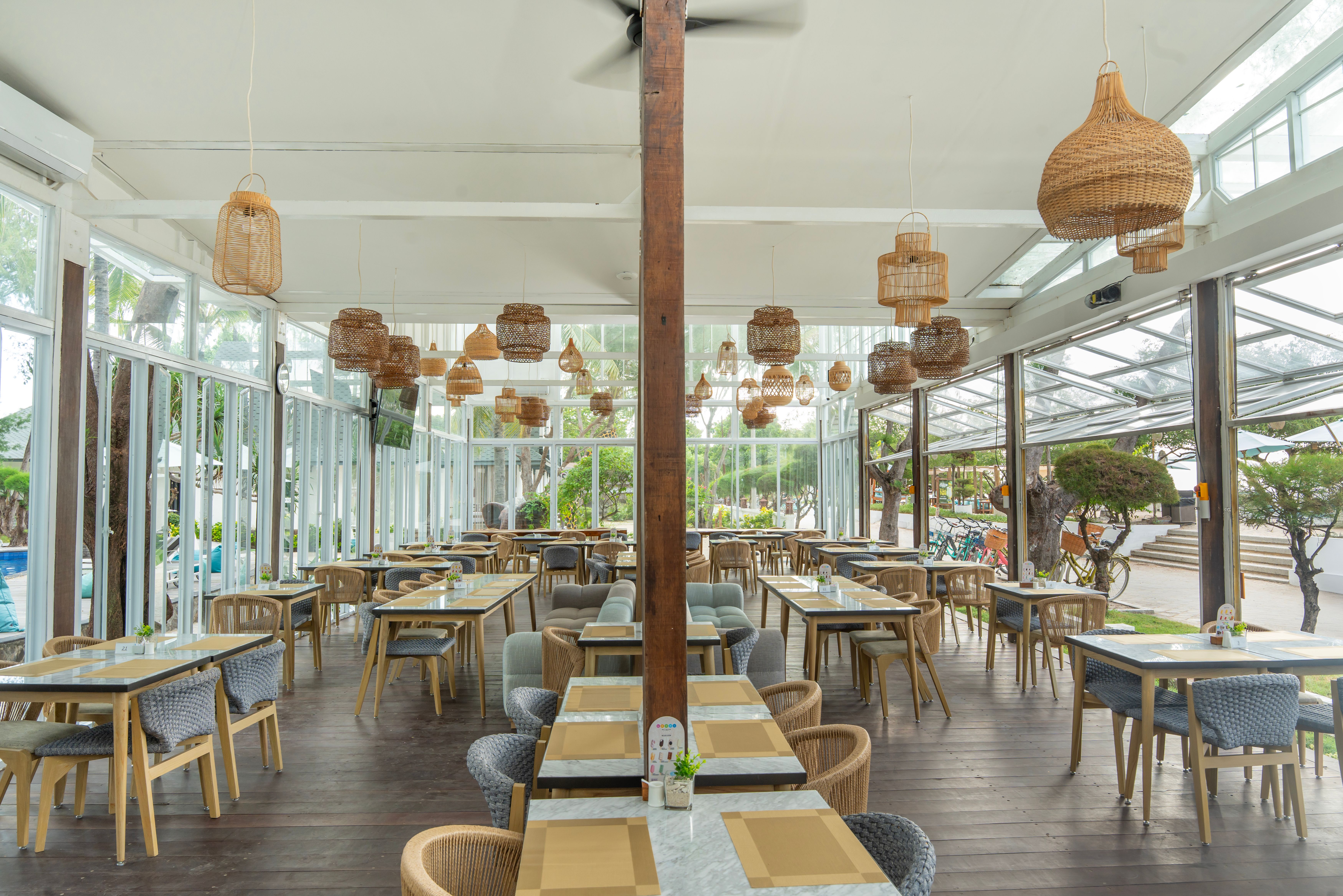 Indonesia Lombok Gili Trawangan Jambuluwuk Oceano Hotel Restaurant