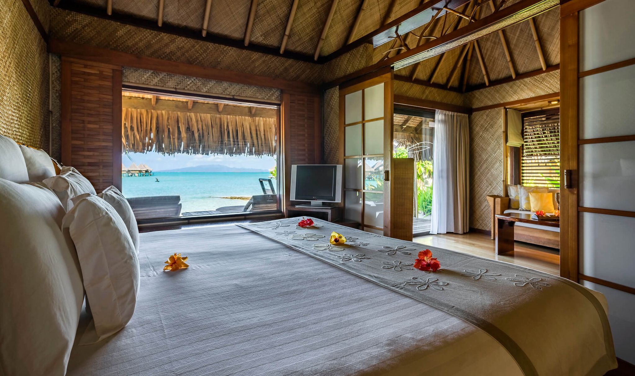 Frans Polynesie Intercontinental Bora Bora Le Moana Resort Beach Bungalow Lagoon View