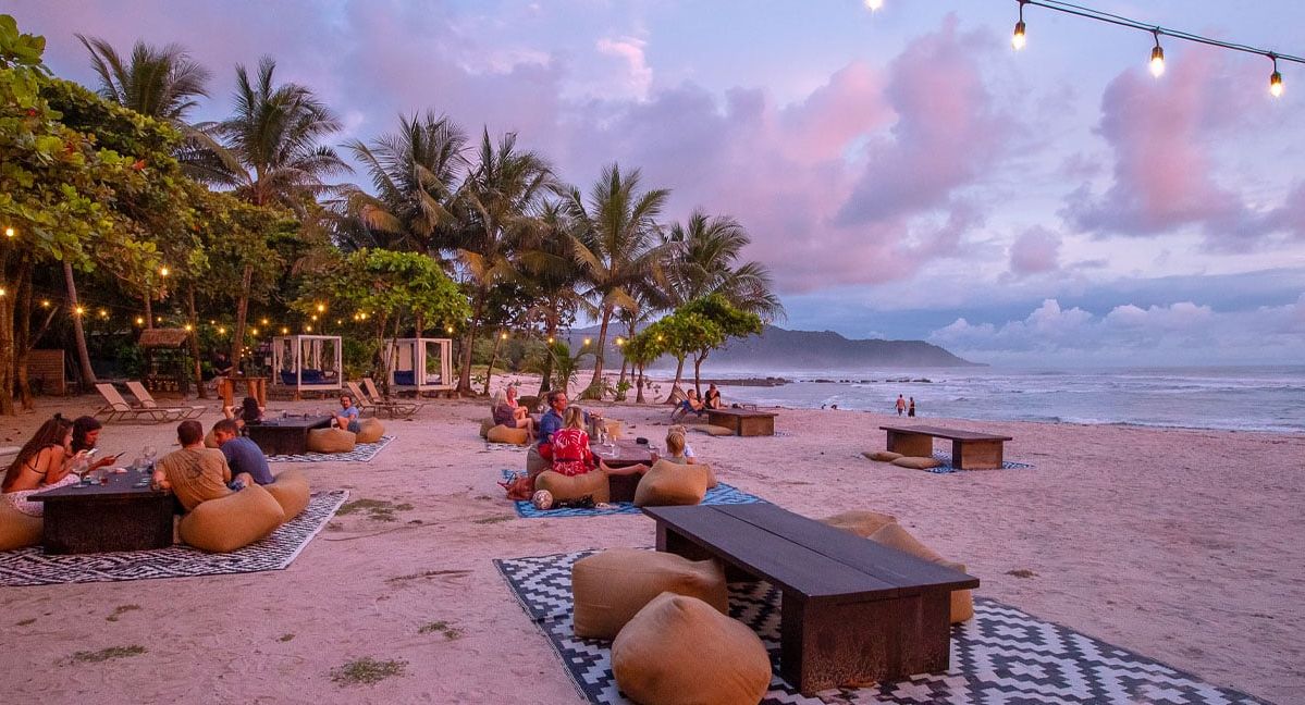Costa-Rica-Santa-Teresa-Hotel-Nantipa-Manzu-Restaurant-Strand