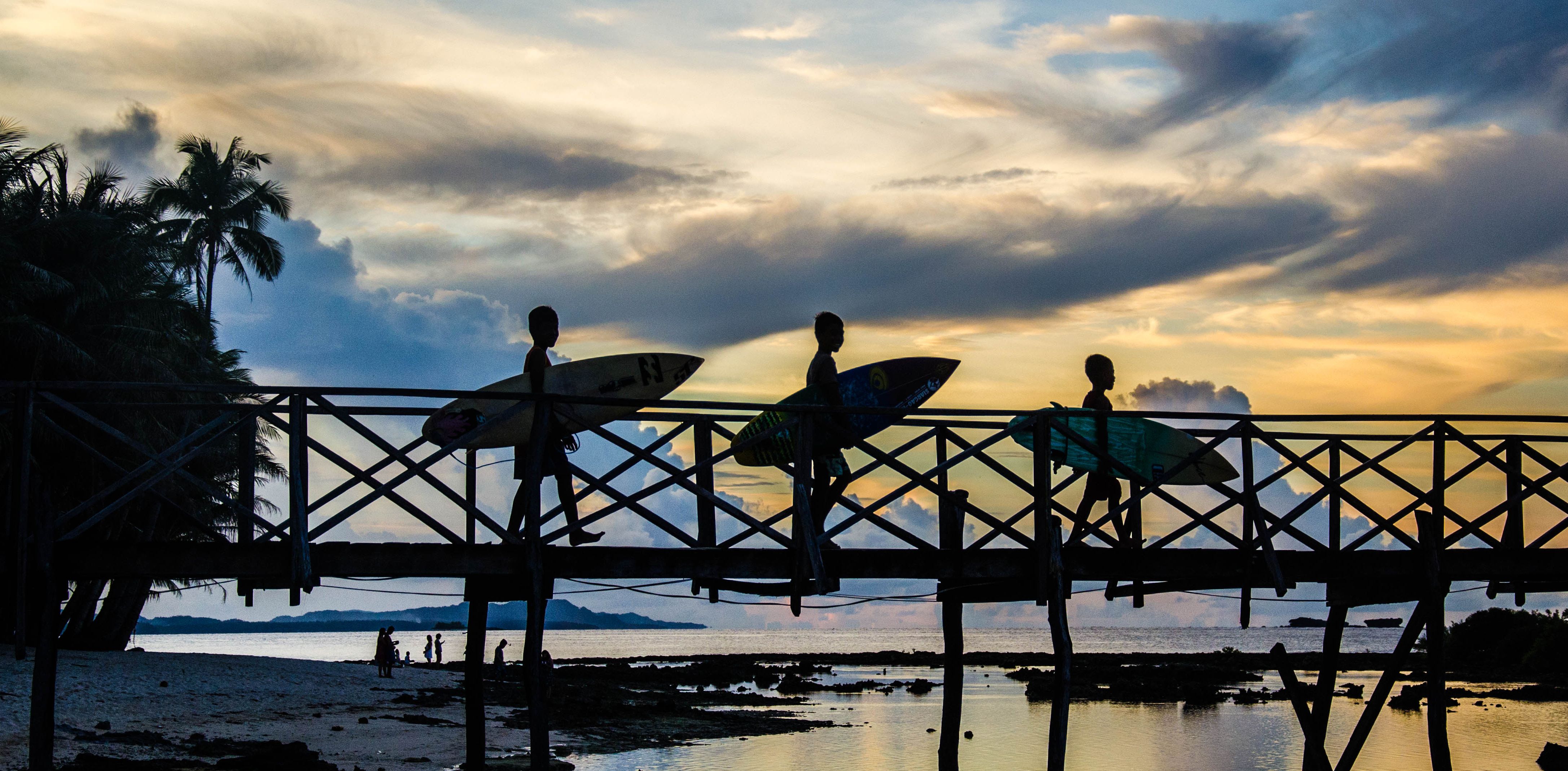 Filipijnen-Siargao-Sunset-Bridge-Surfspot