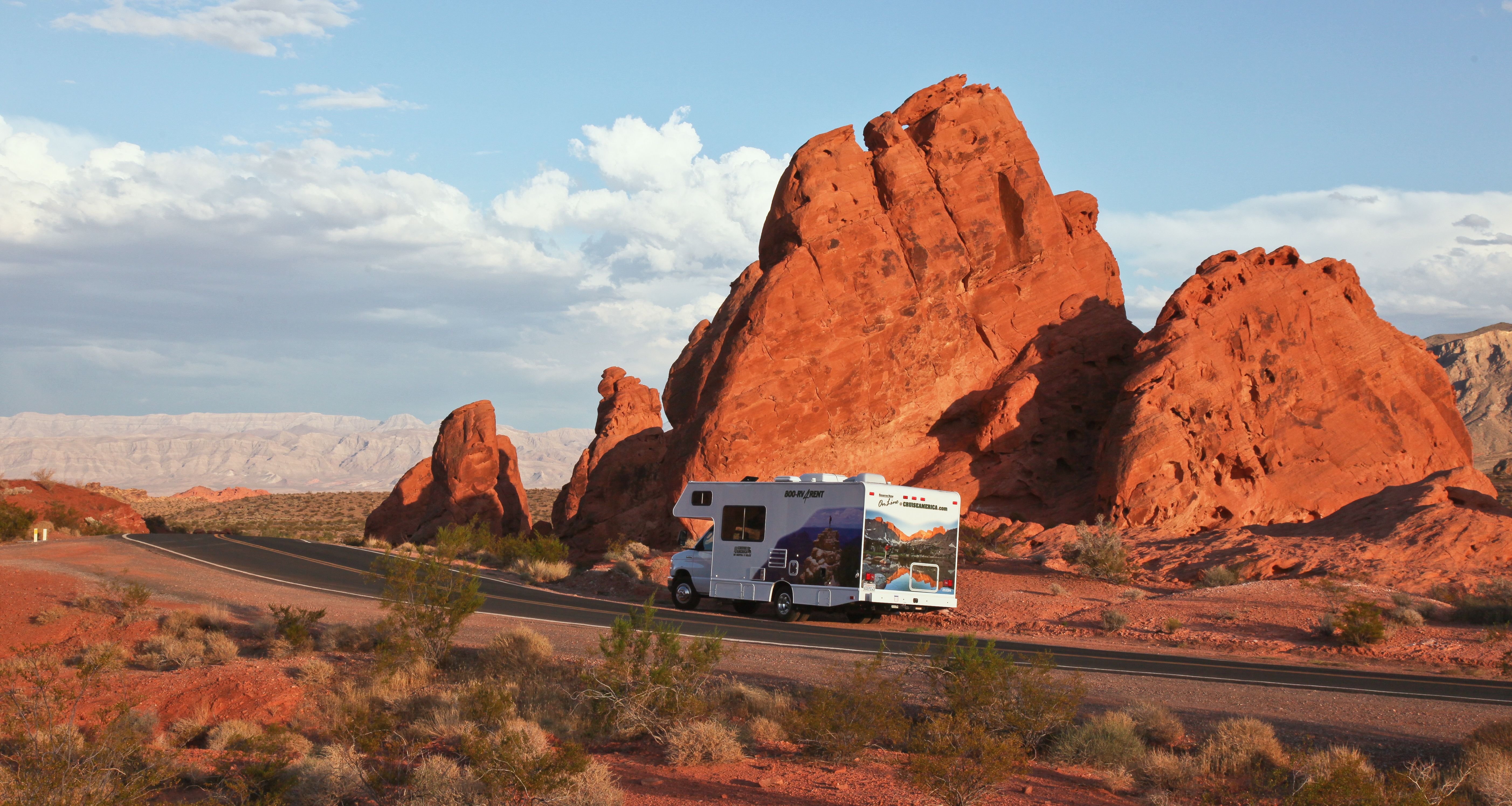 Cruise-America-C25-camper-Valley-of-Fire