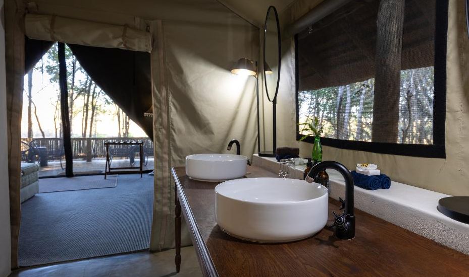 Badkamer in de Meru Tent