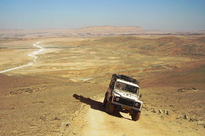 Jeeptour bij Makhtesh Ramon krater bij Mitzpe Ramon in Israël