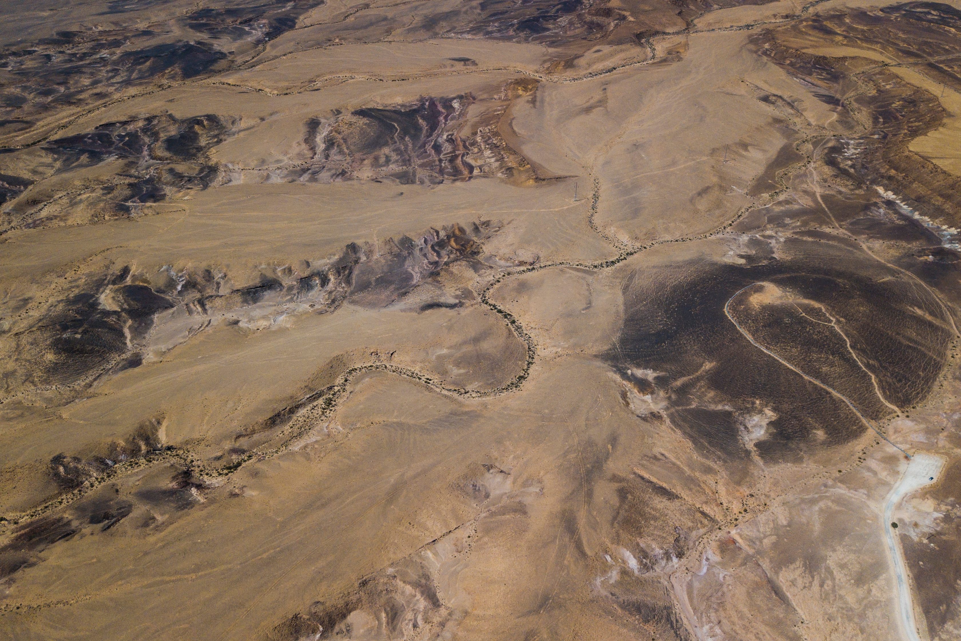 Mitzpe Ramon krater in Israël vanuit de lucht