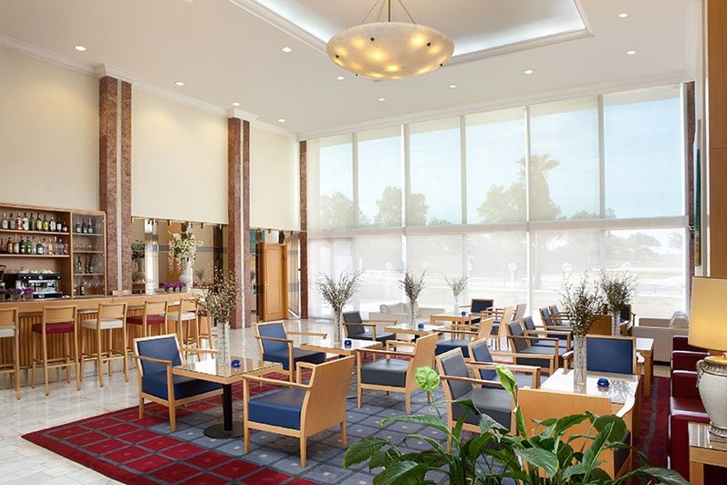 Ontbijtruimte bij Grand Beach Hotel in Tel Aviv in Israël
