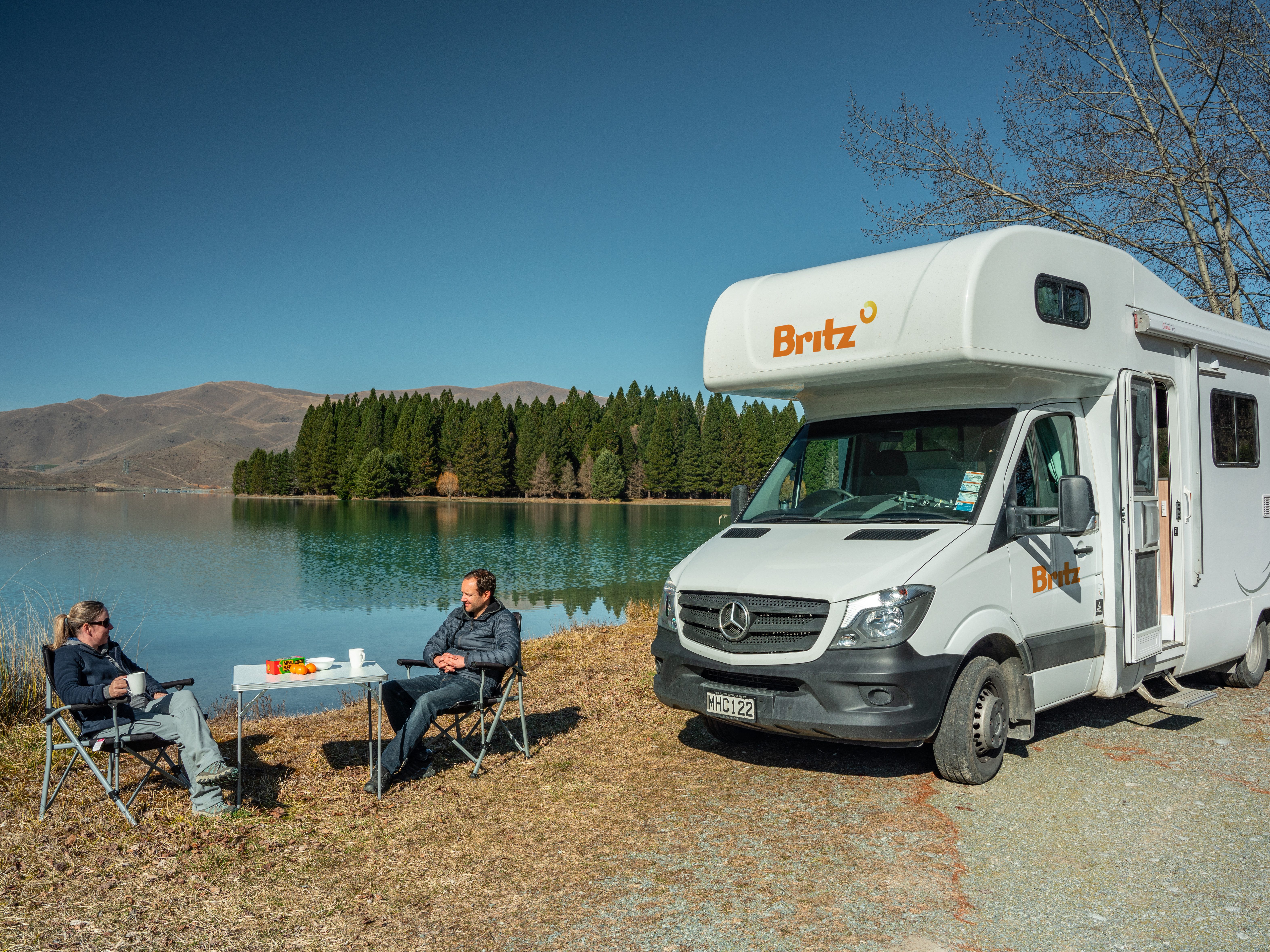 Pauze met de Frontier camper van Britz in Nieuw-Zeeland