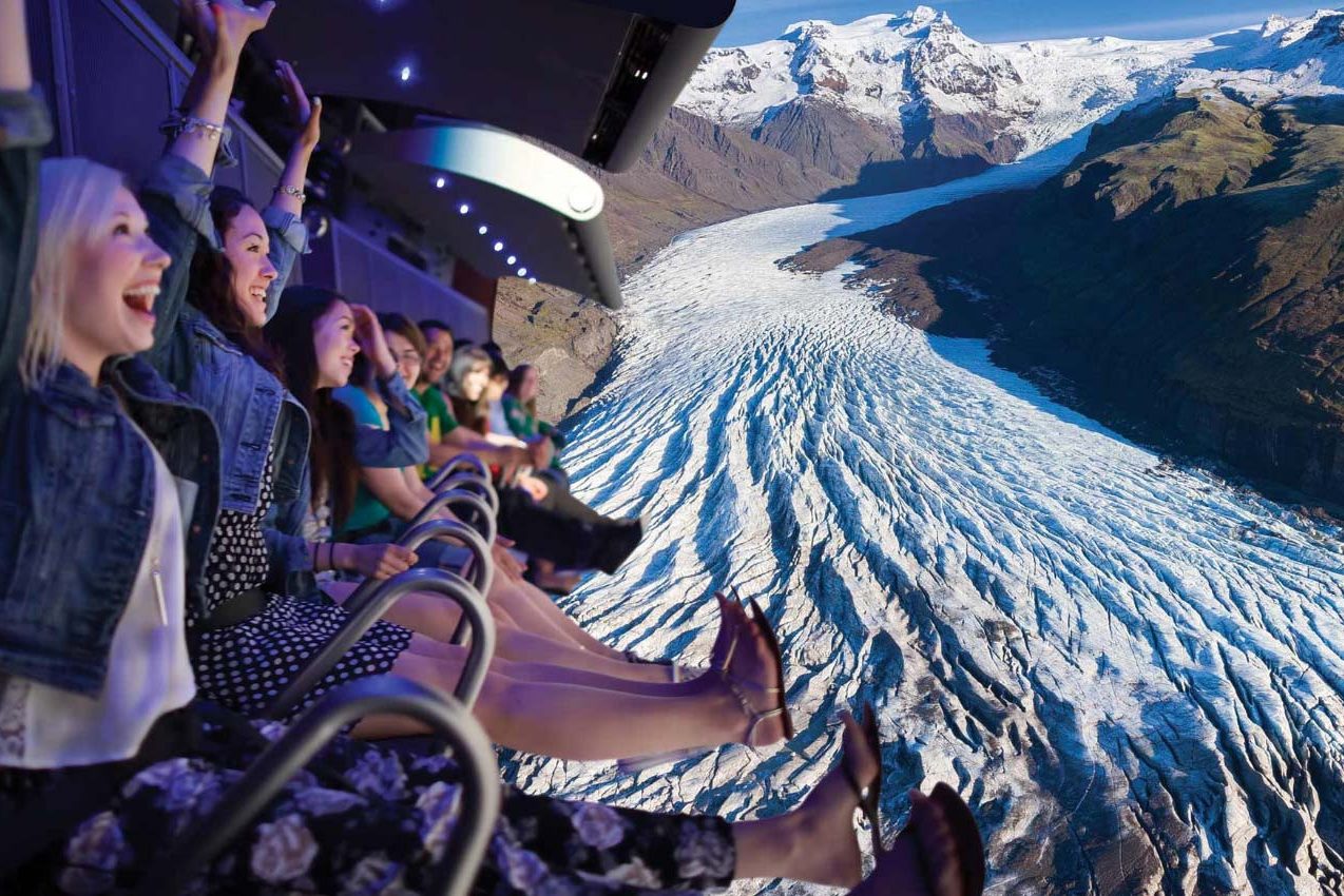 i-jsland-reykjavik-fly-over