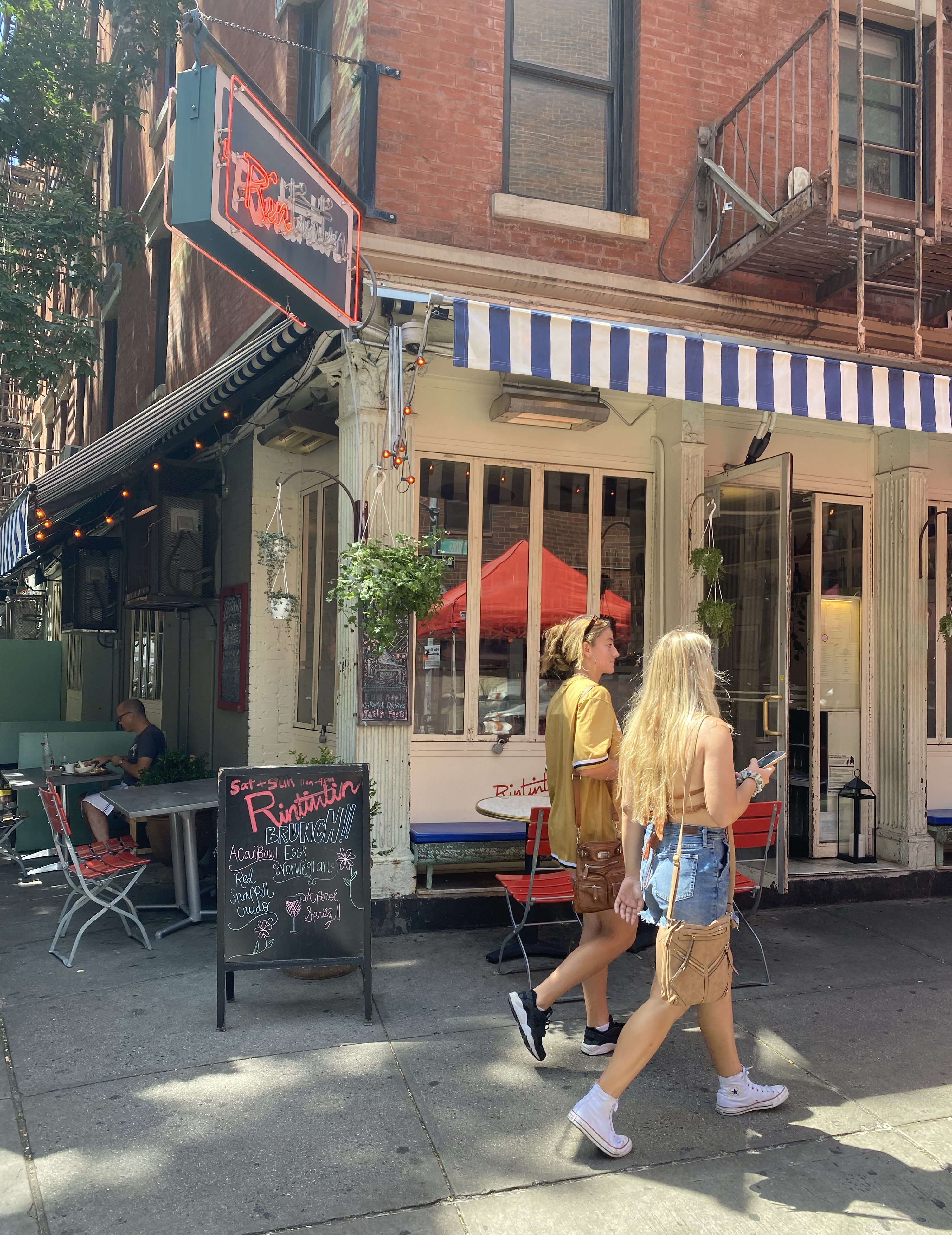 Cafe Rintintin in New York, Amerika