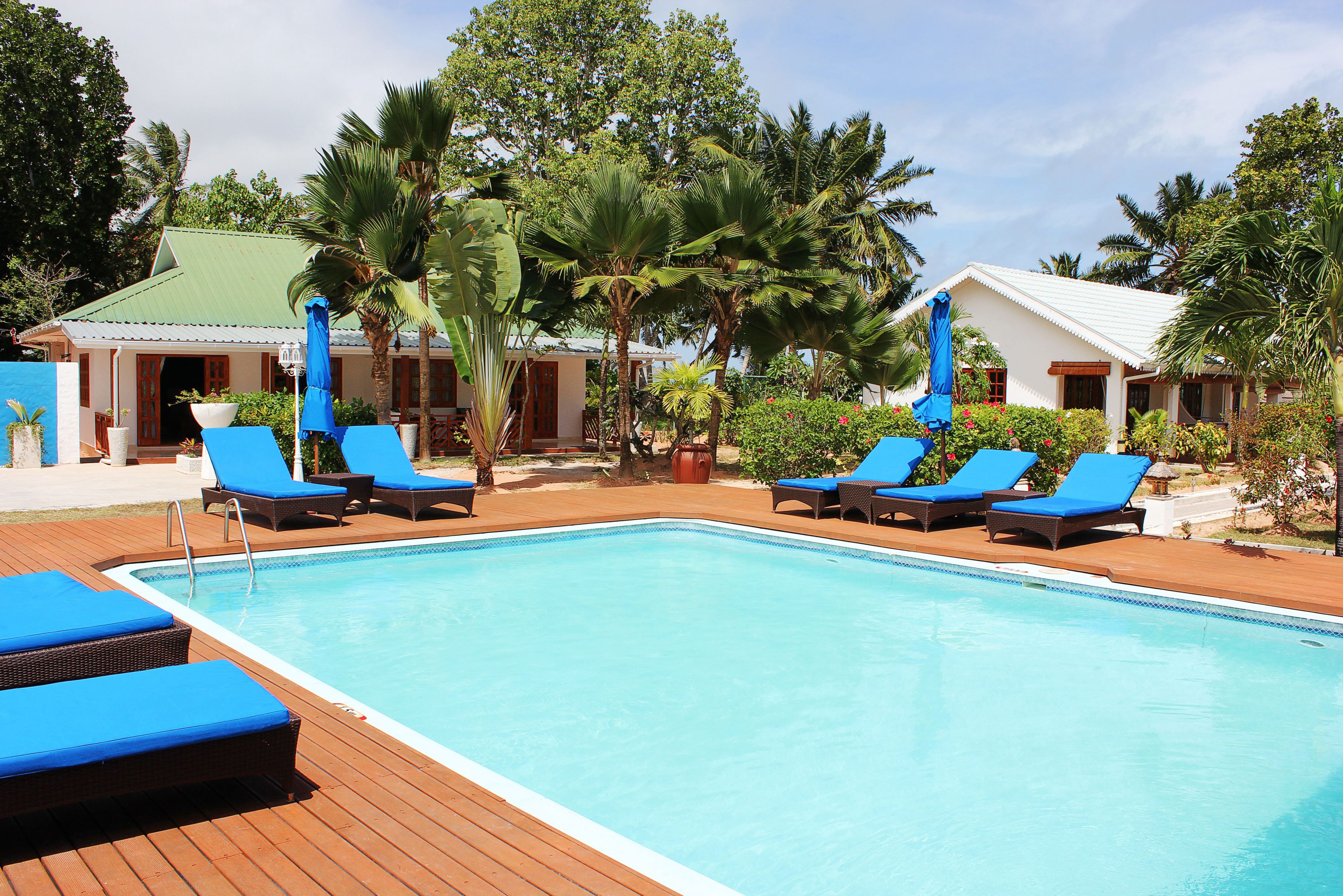 Zwembad van Villas de Mer op Praslin in de Seychellen