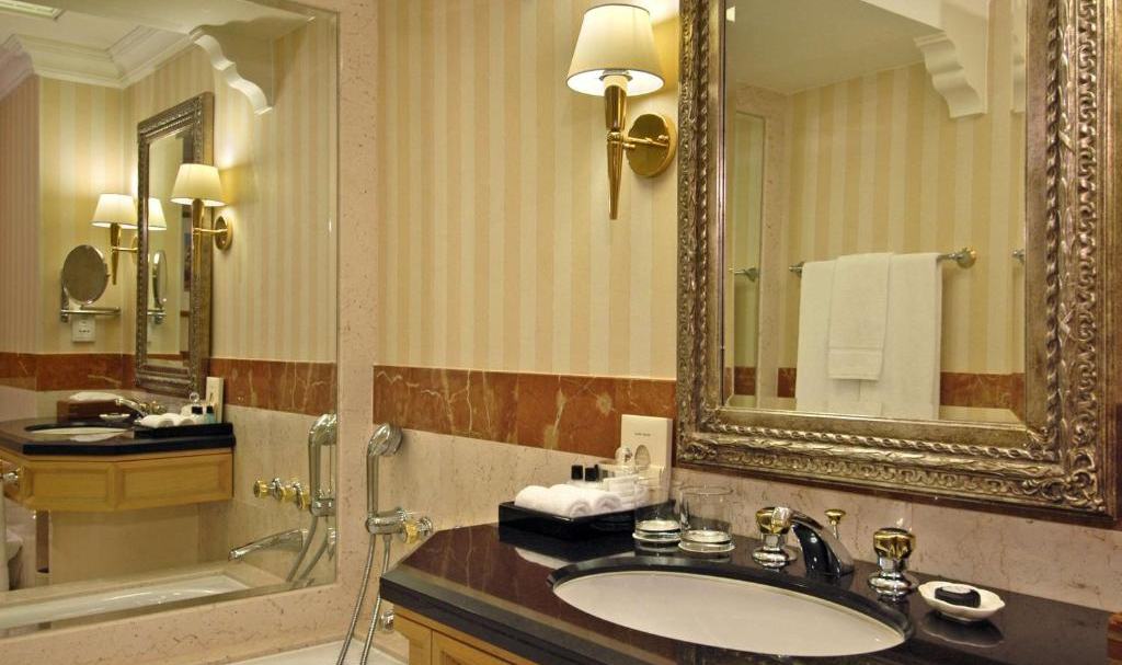 Oman Muscat Grand Hyatt Twin Kamer Badkamer