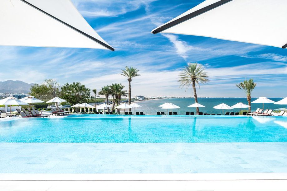 Oman Crown Plaza Muscat Zwembad