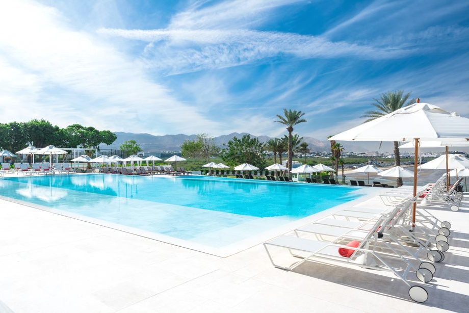 Oman Crown Plaza Muscat Zwembad