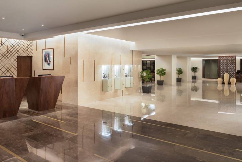 Oman Crown Plaza Muscat Lobby