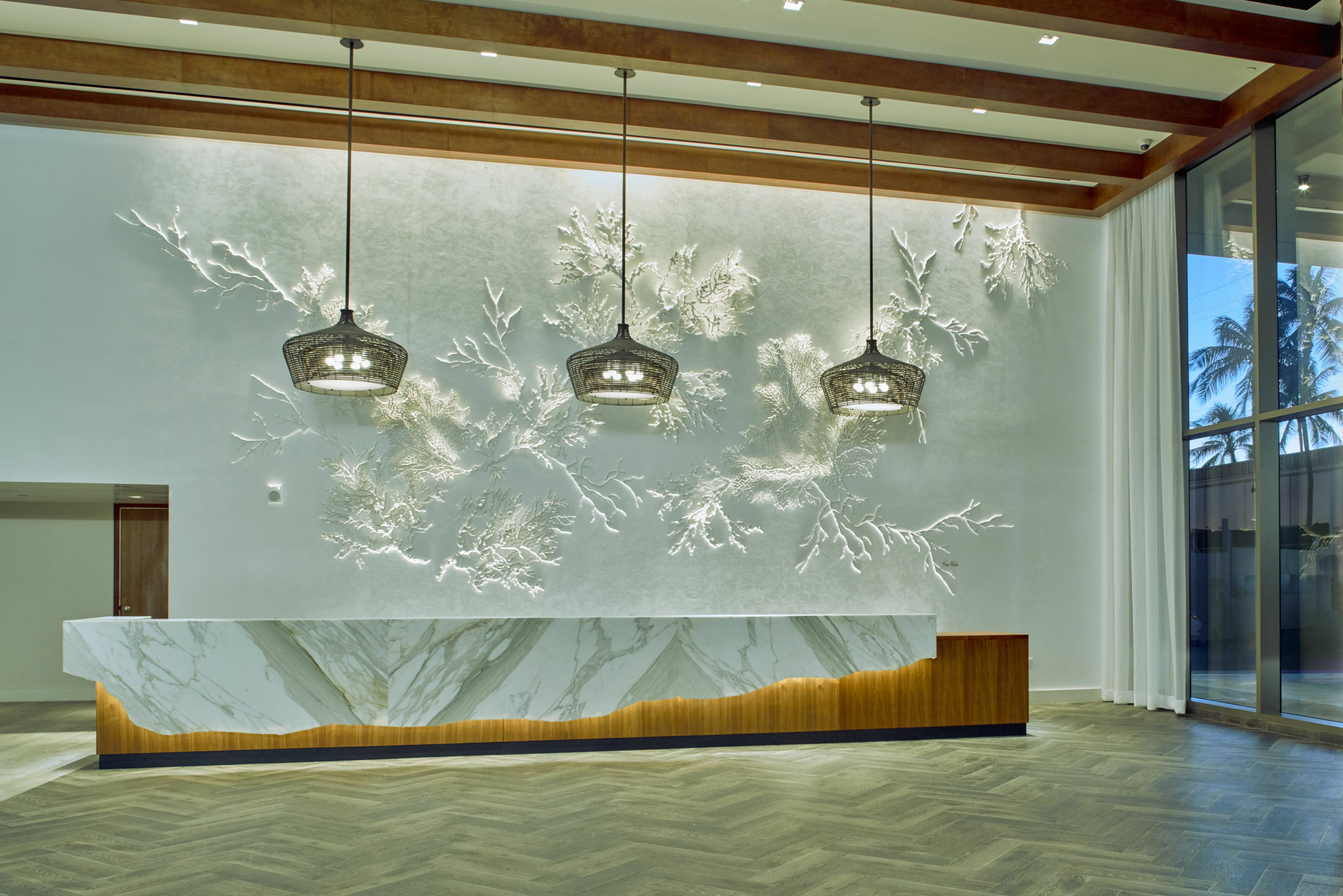 Lobby Alohilani Resort