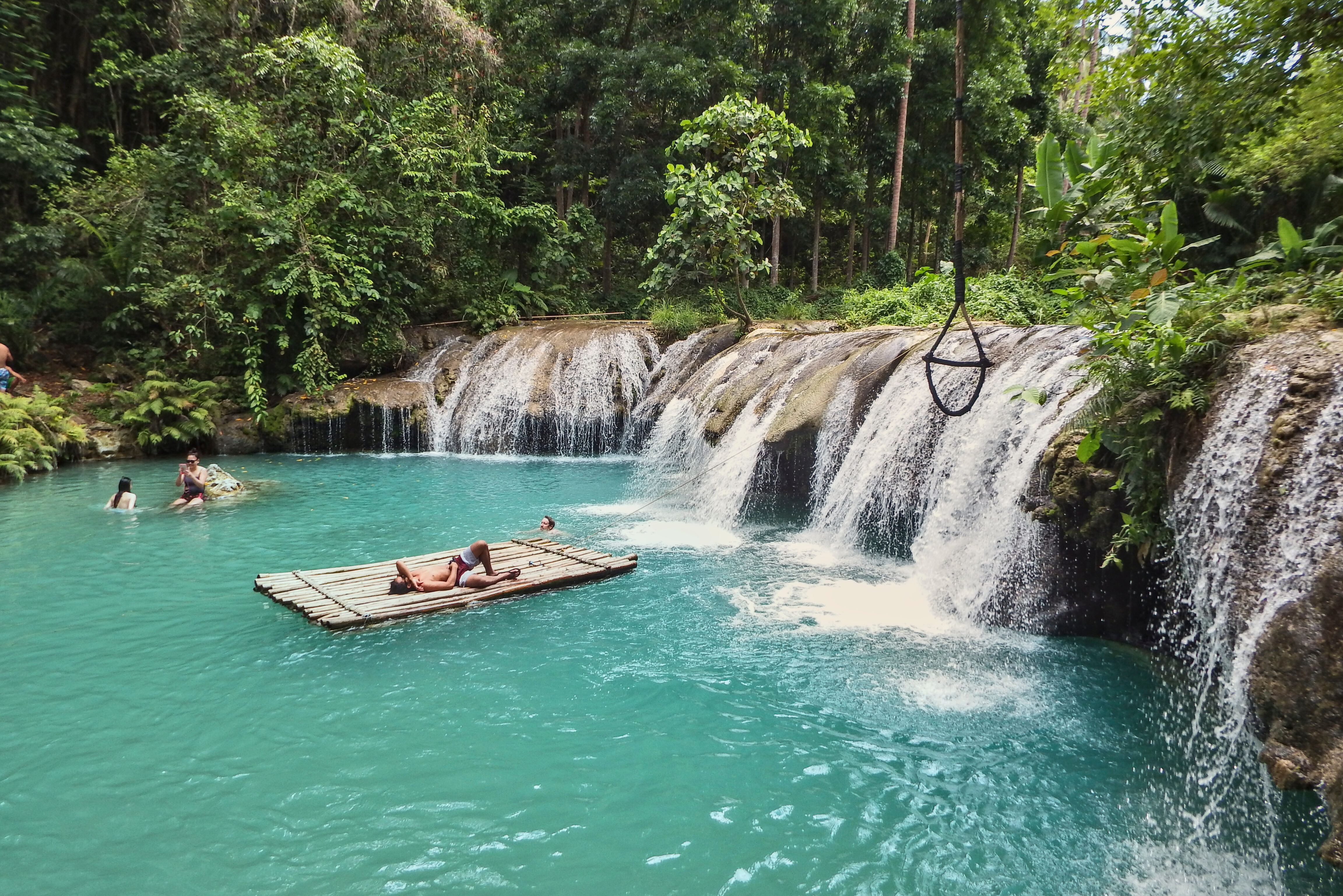 Cambugahay watervallen in Siquijor