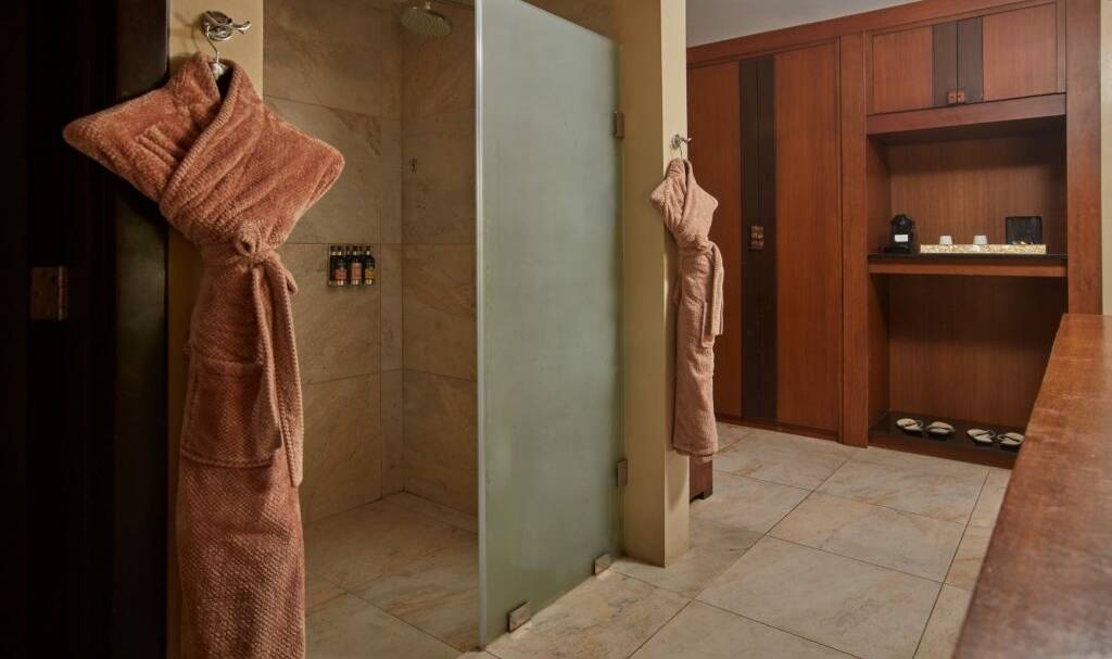 Filipijnen Palawan Coron Two Seasons Coron Island Resort Mountain Bungalow