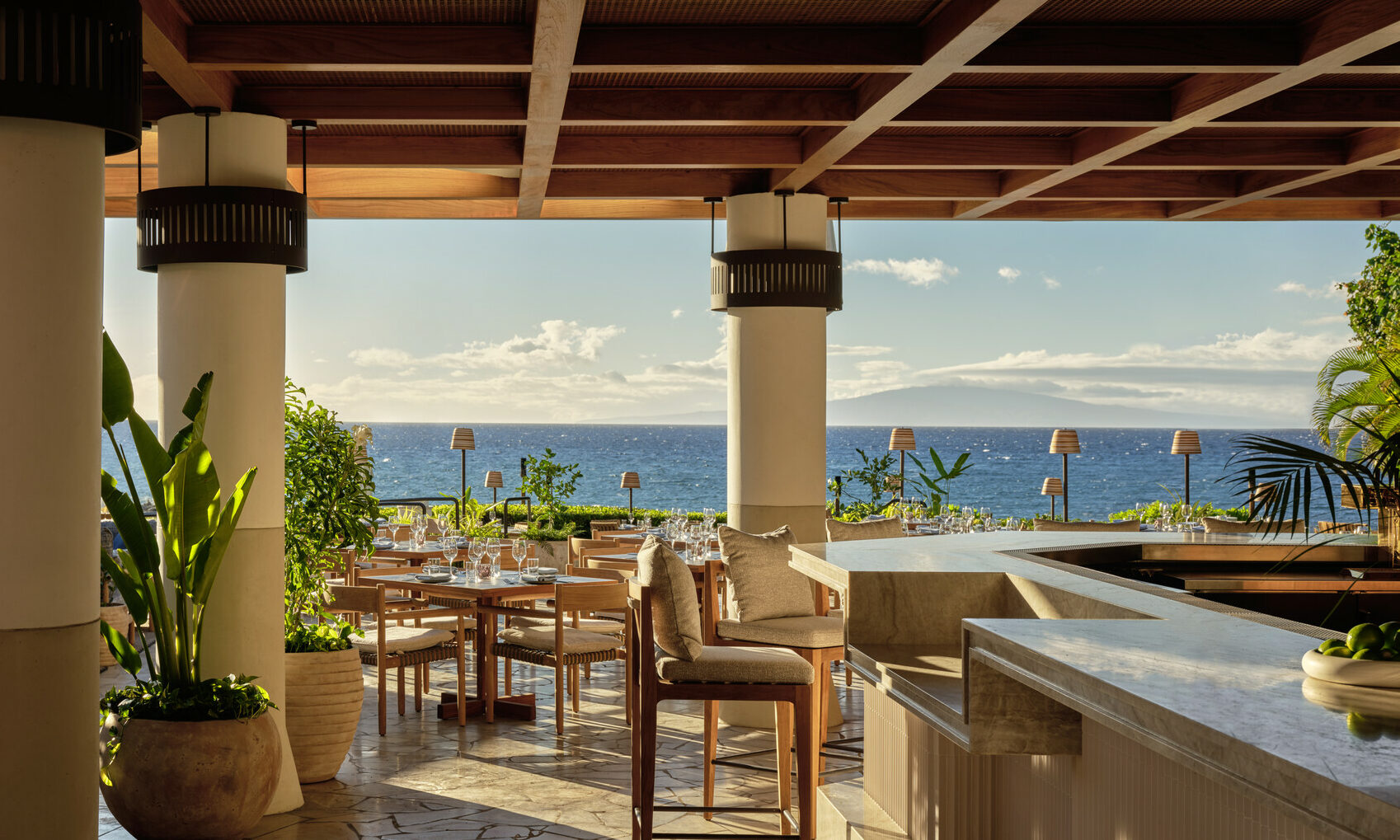 four-seasons-maui-restaurant-hawa