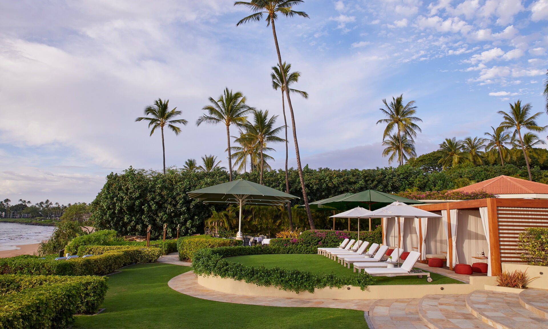 Four-Seasons---Maui---Strand