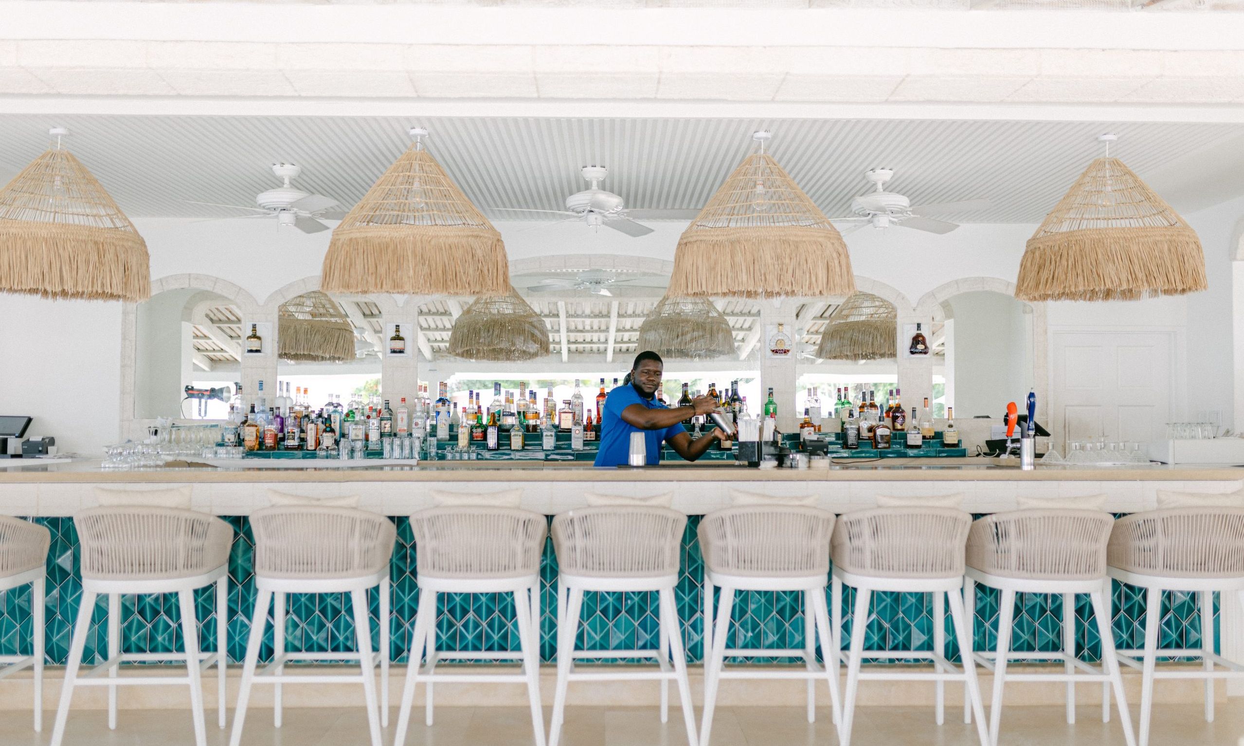 Barbados-st-james-fairmont-royal-pavilion-bar