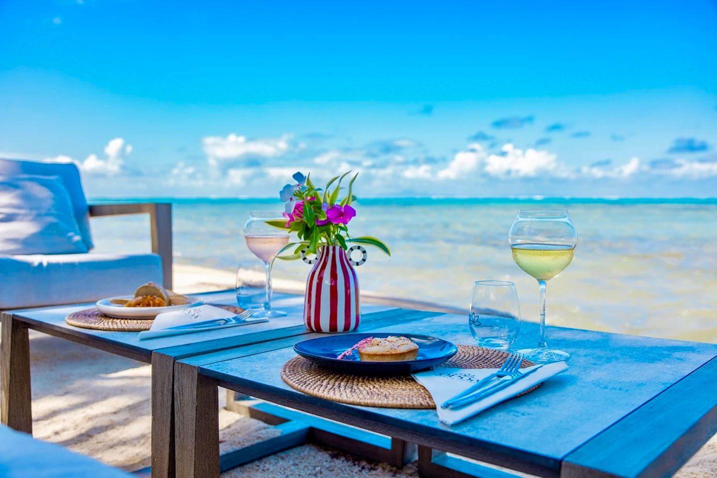 Frans Polynesie Raiatea Opoa Beach Hotel Dineren Strand