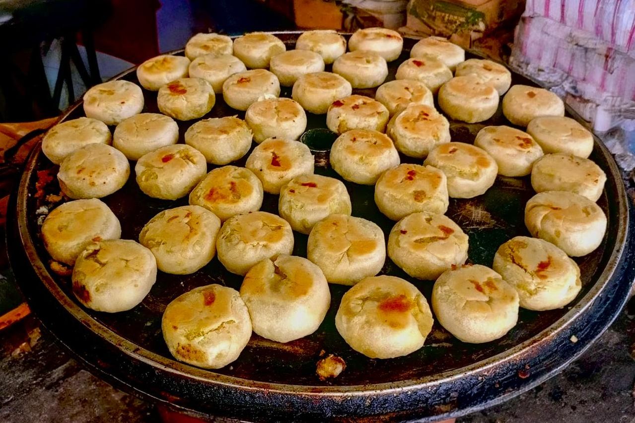 Traditionele Bakpia Pathok in Yogyakarta in Indonesie