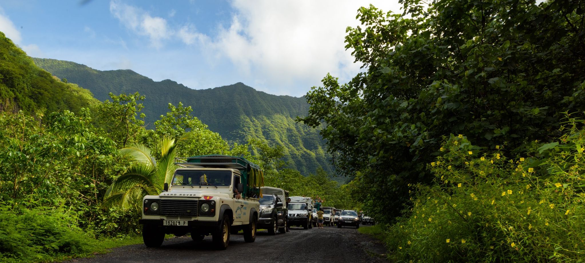 -Frans-Polynesie-Tahiti-jeep