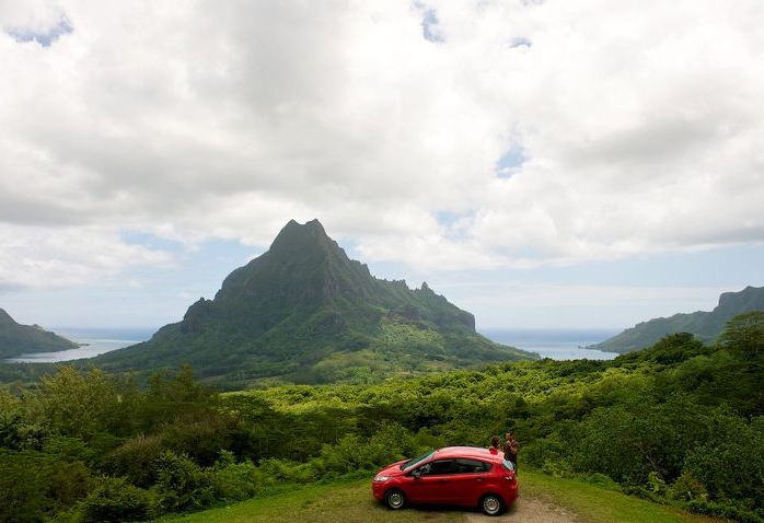 Stop onderweg tijdens je autorit op Tahiti in Frans-Polynesie
