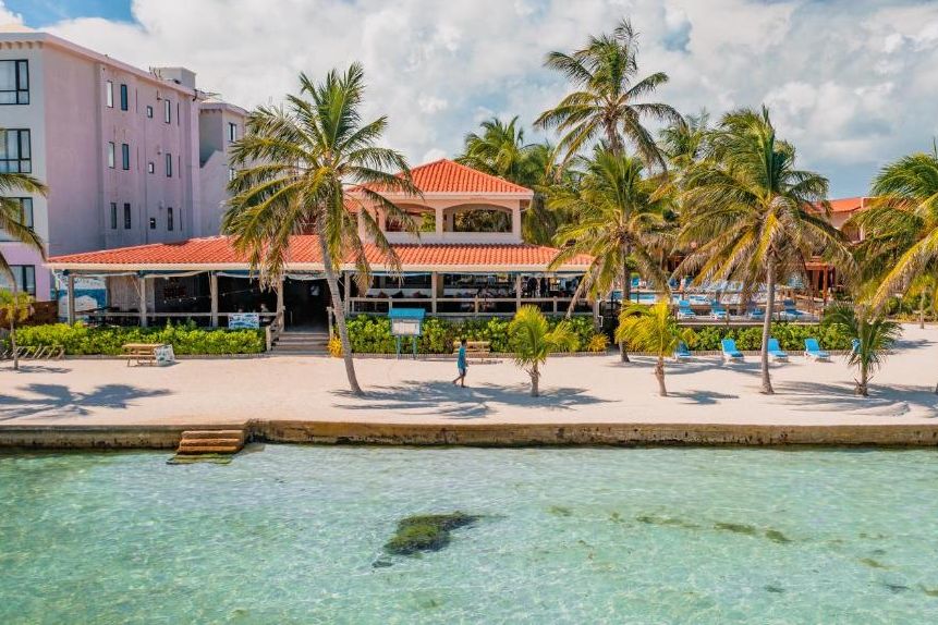 Belize Ambergris Caye San Pedro Sunbreeze Hotel Strand