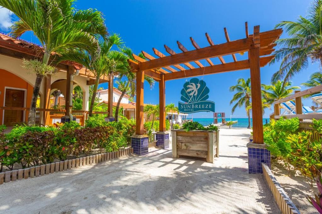 Belize Ambergris Caye San Pedro Sunbreeze Hotel Entree